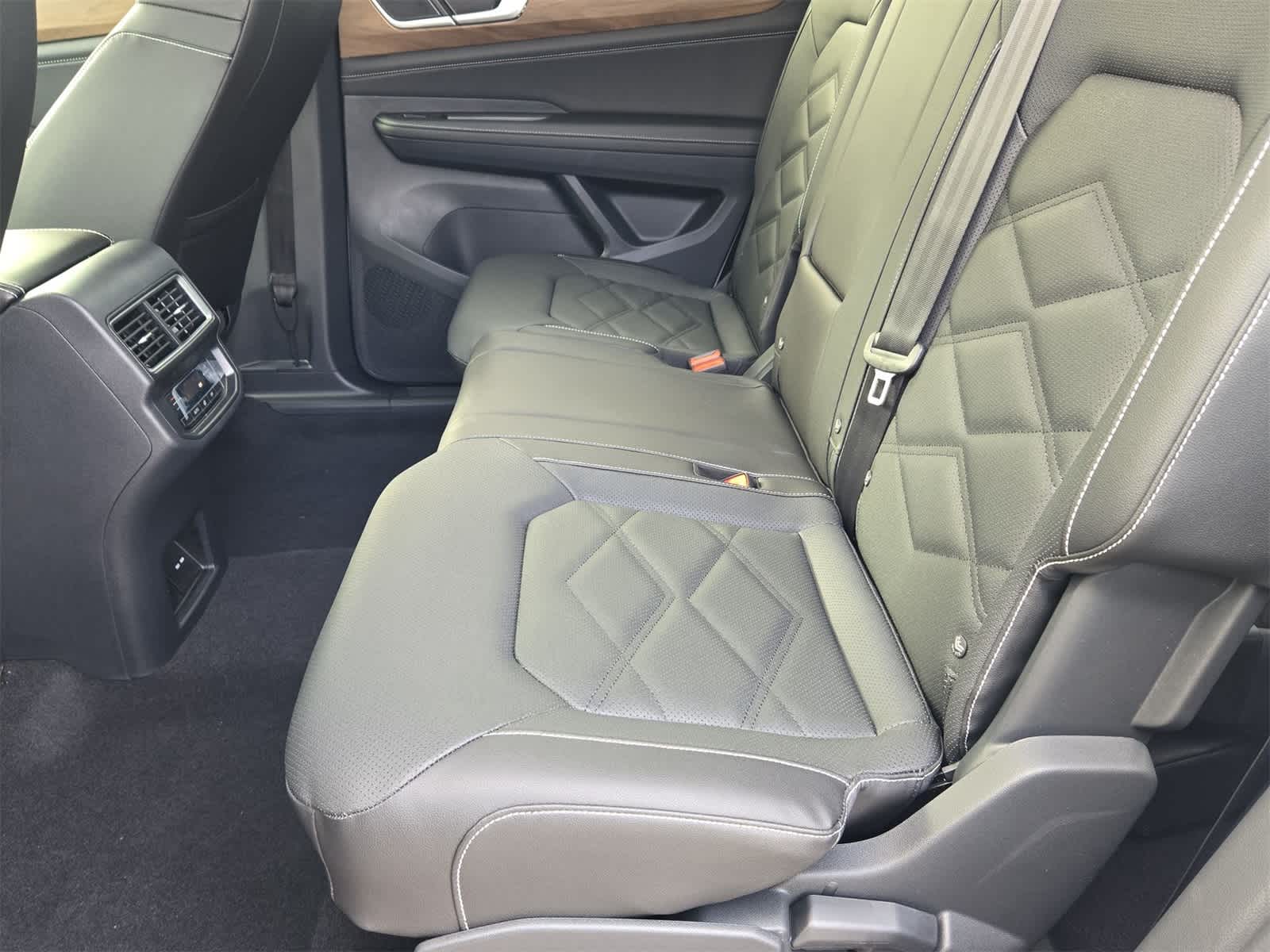 Thumbnail: 2026 Volkswagen Atlas - 19