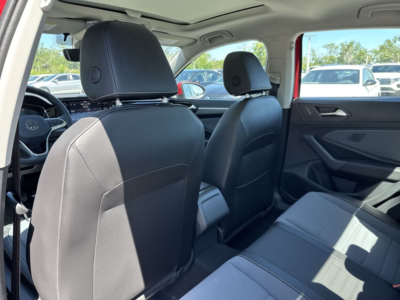 Thumbnail: 2026 Volkswagen Jetta - 17