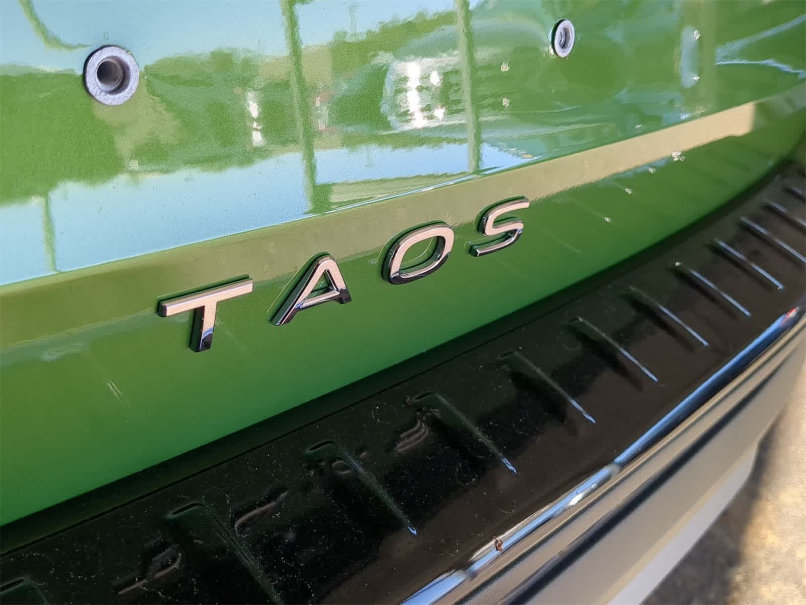 Thumbnail: 2025 Volkswagen Taos - 13