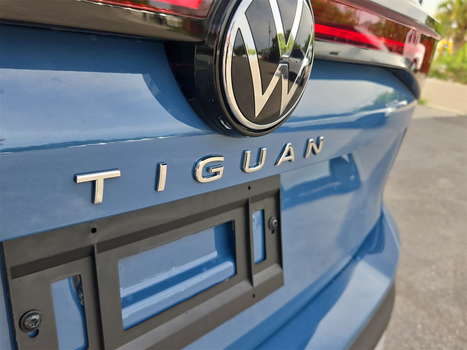 Thumbnail: 2025 Volkswagen Tiguan - 13
