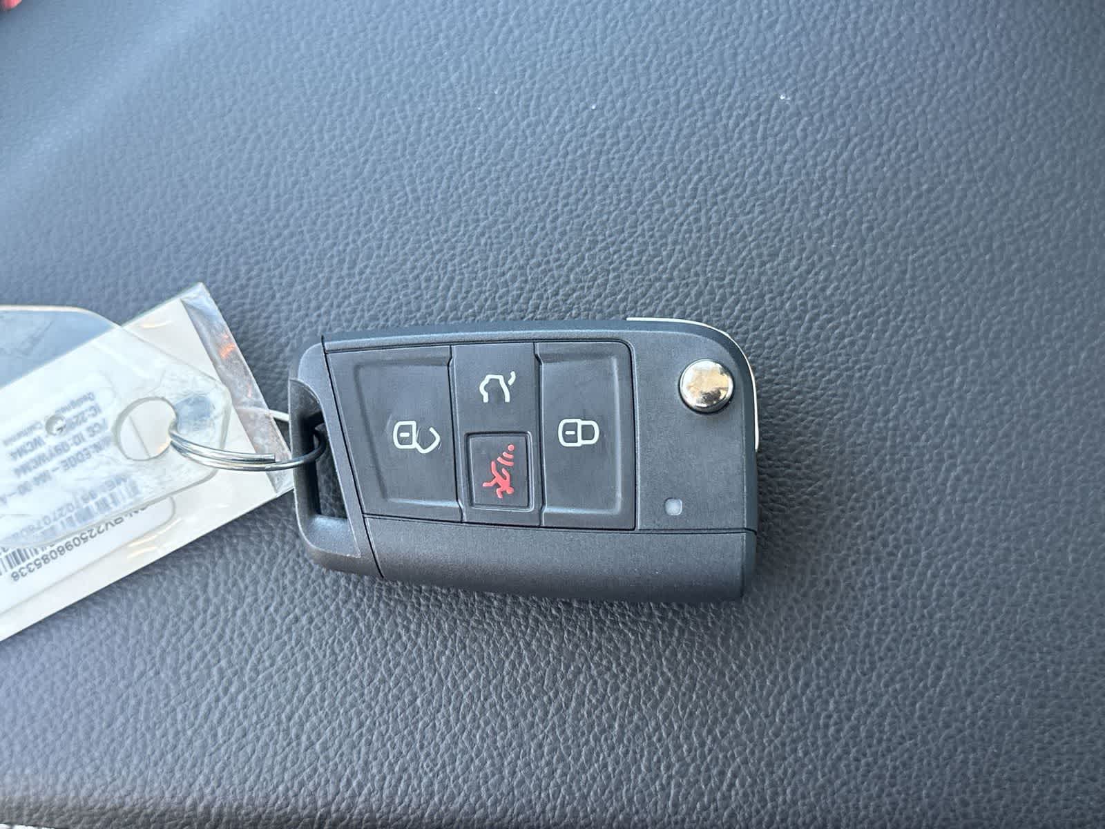 Thumbnail: 2026 Volkswagen Jetta - 33