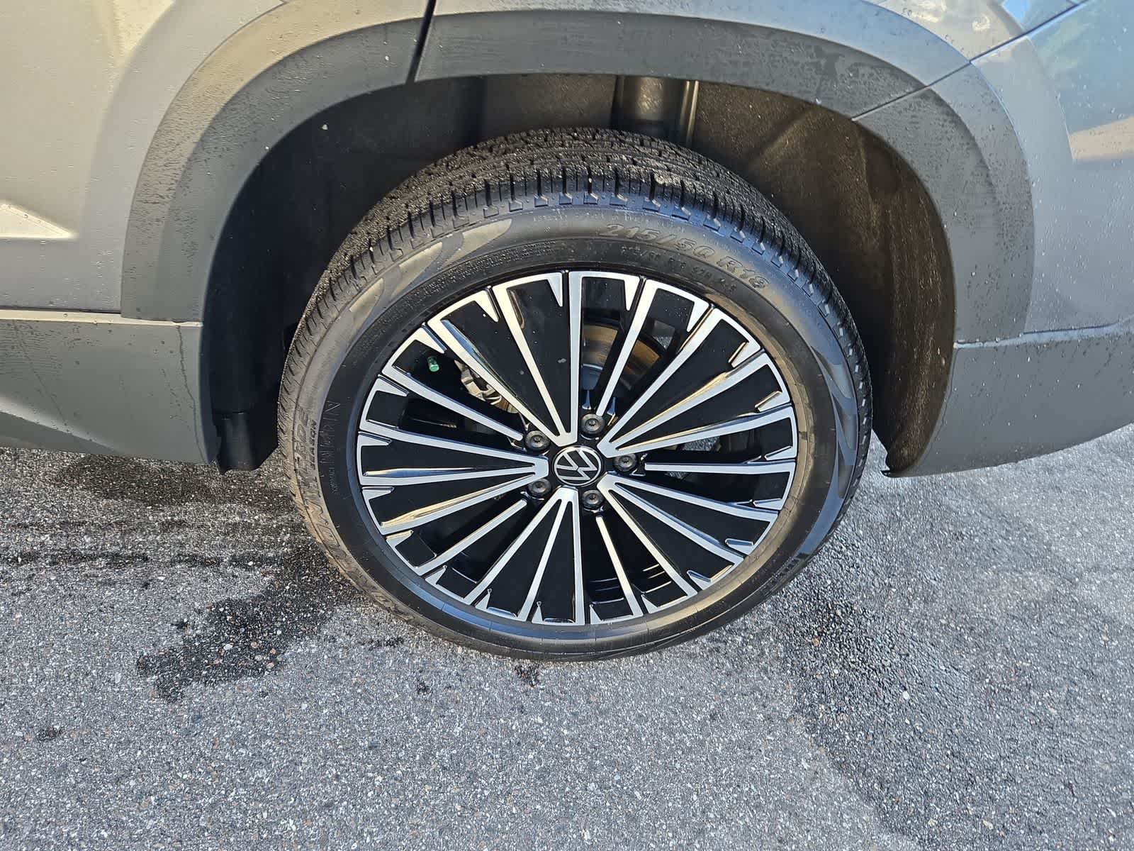 Thumbnail: 2025 Volkswagen Taos - 14