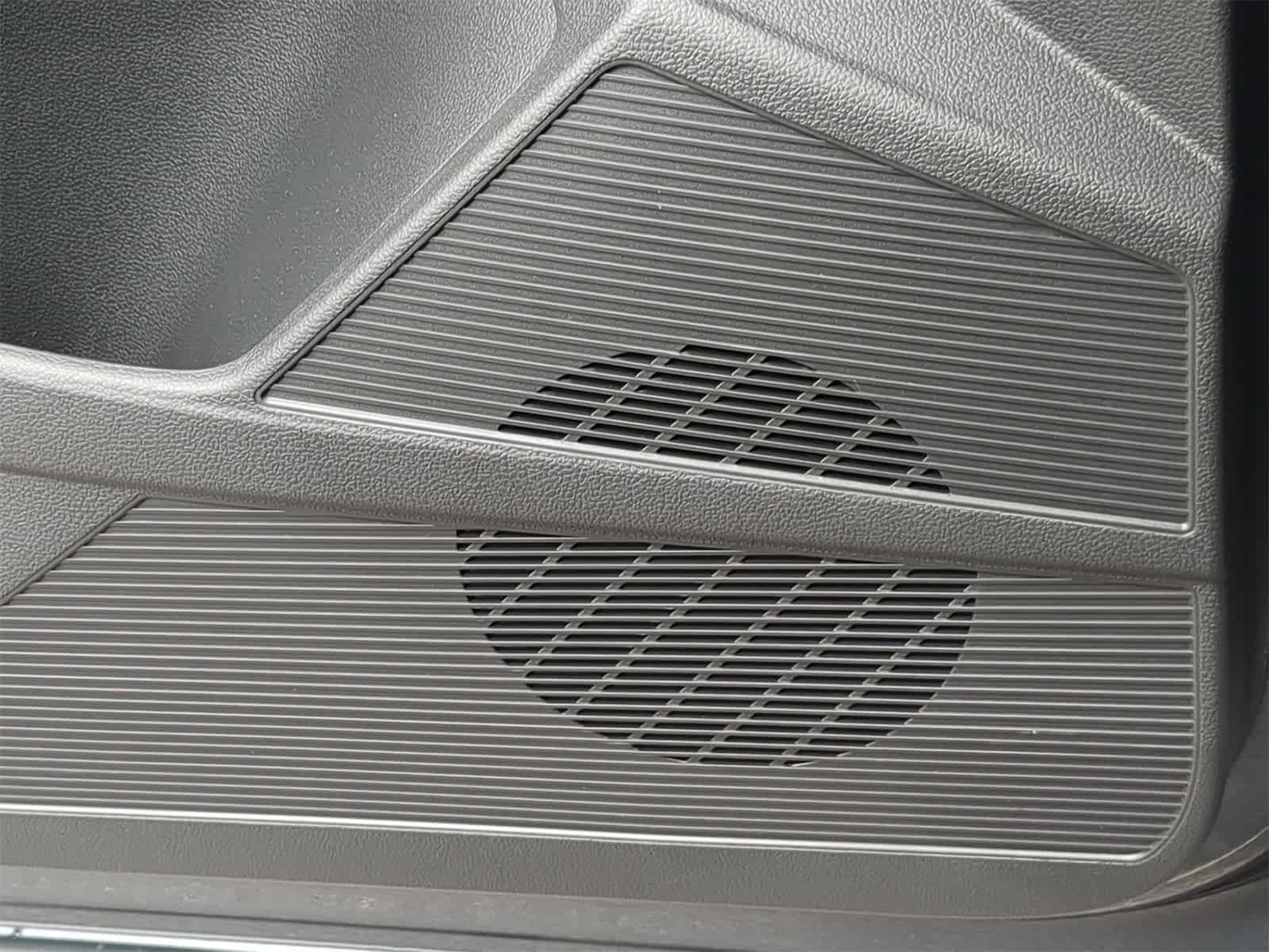 Thumbnail: 2025 Volkswagen Taos - 30