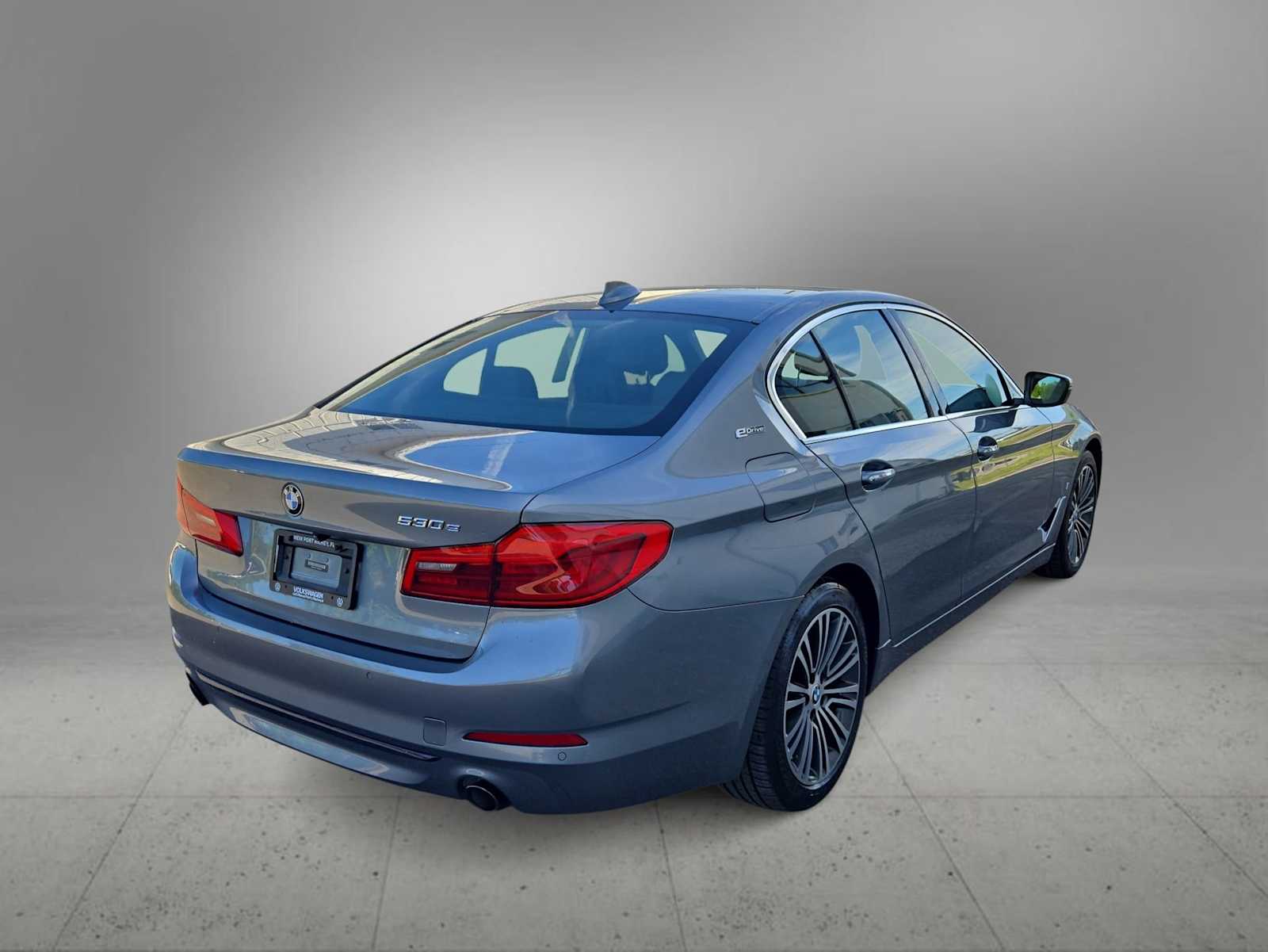 Thumbnail: 2018 BMW 5 Series - 8