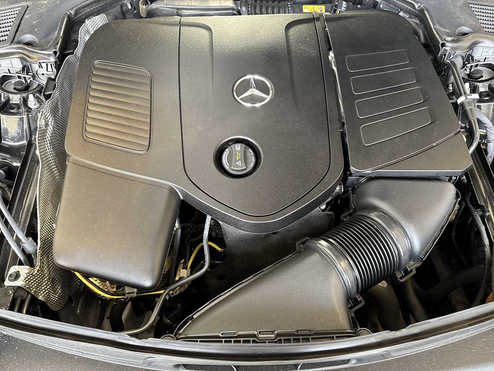Thumbnail: 2025 Mercedes-Benz C-Class - 18