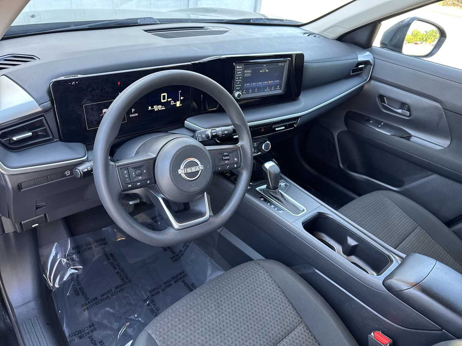Thumbnail: 2025 Nissan Kicks - 2