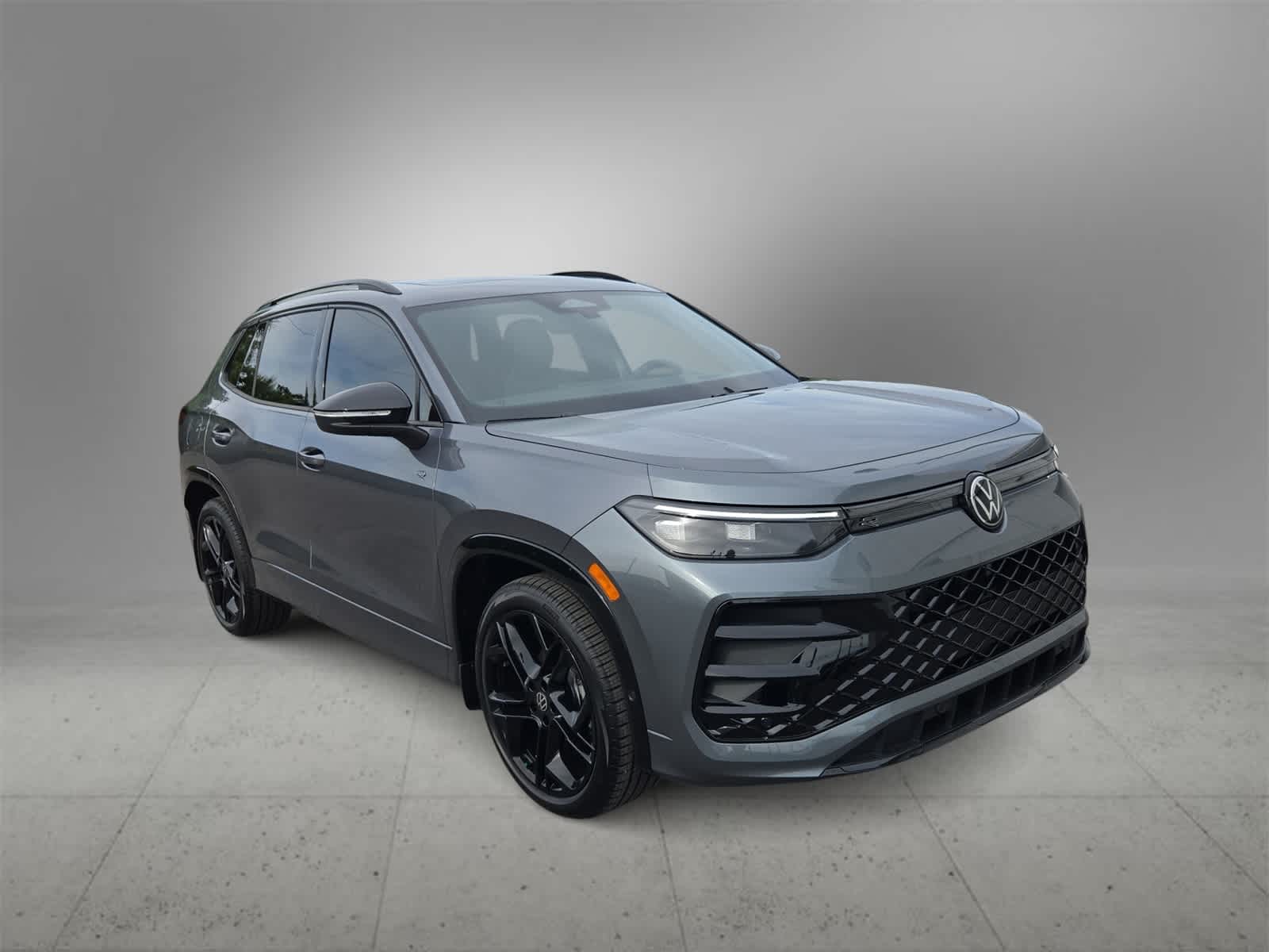 Thumbnail: 2025 Volkswagen Tiguan - 2