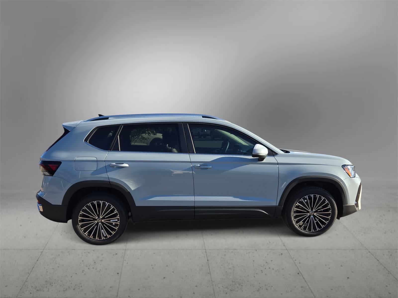 Thumbnail: 2025 Volkswagen Taos - 9