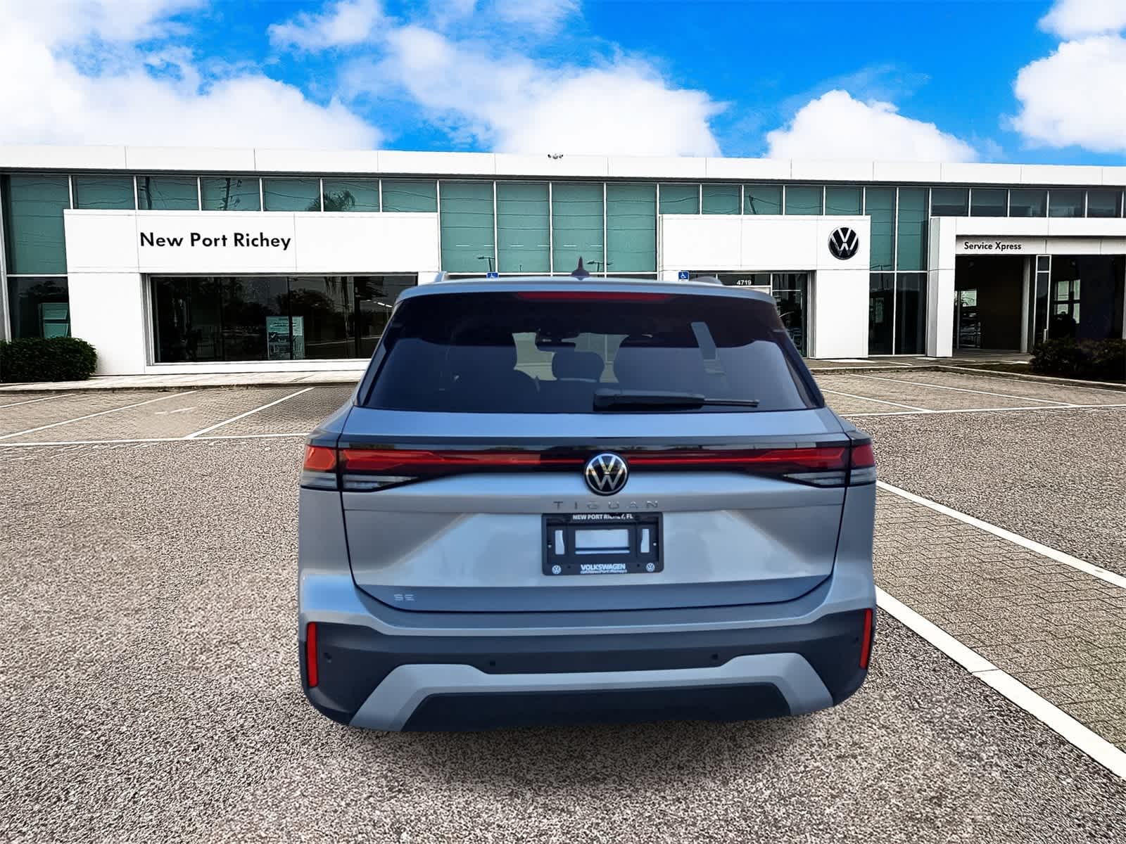 Thumbnail: 2025 Volkswagen Tiguan - 7