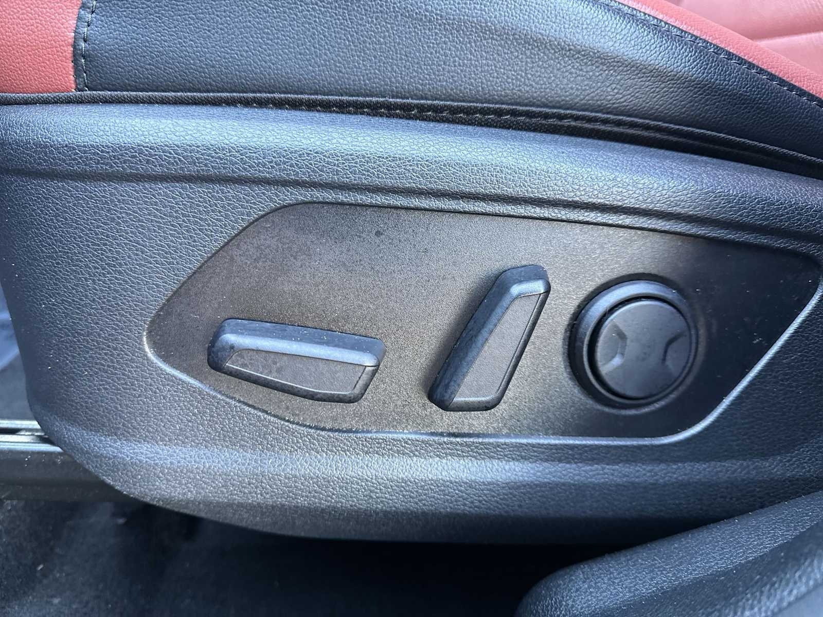 Thumbnail: 2023 Kia Sportage - 16