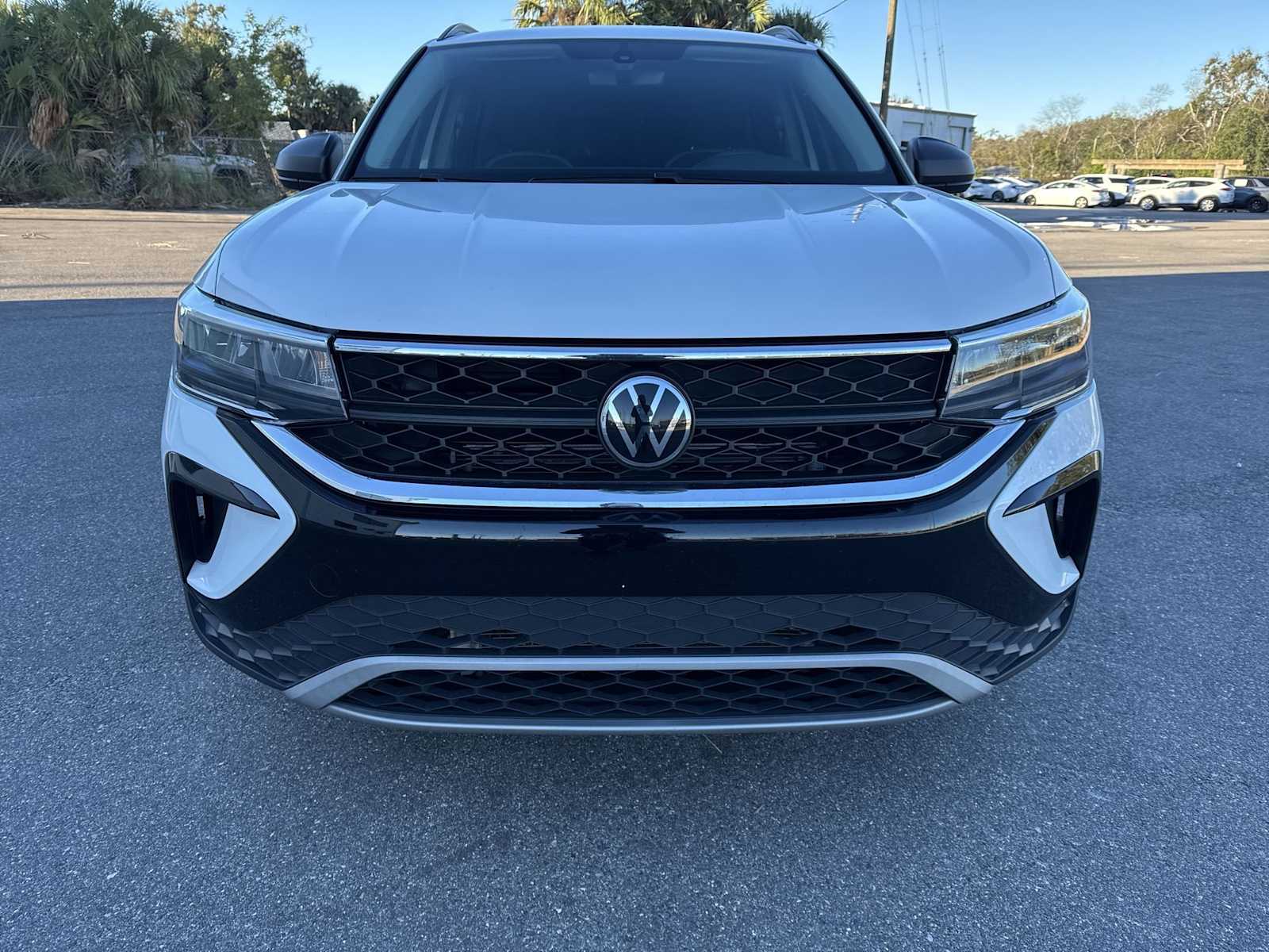 Thumbnail: 2023 Volkswagen Taos - 17