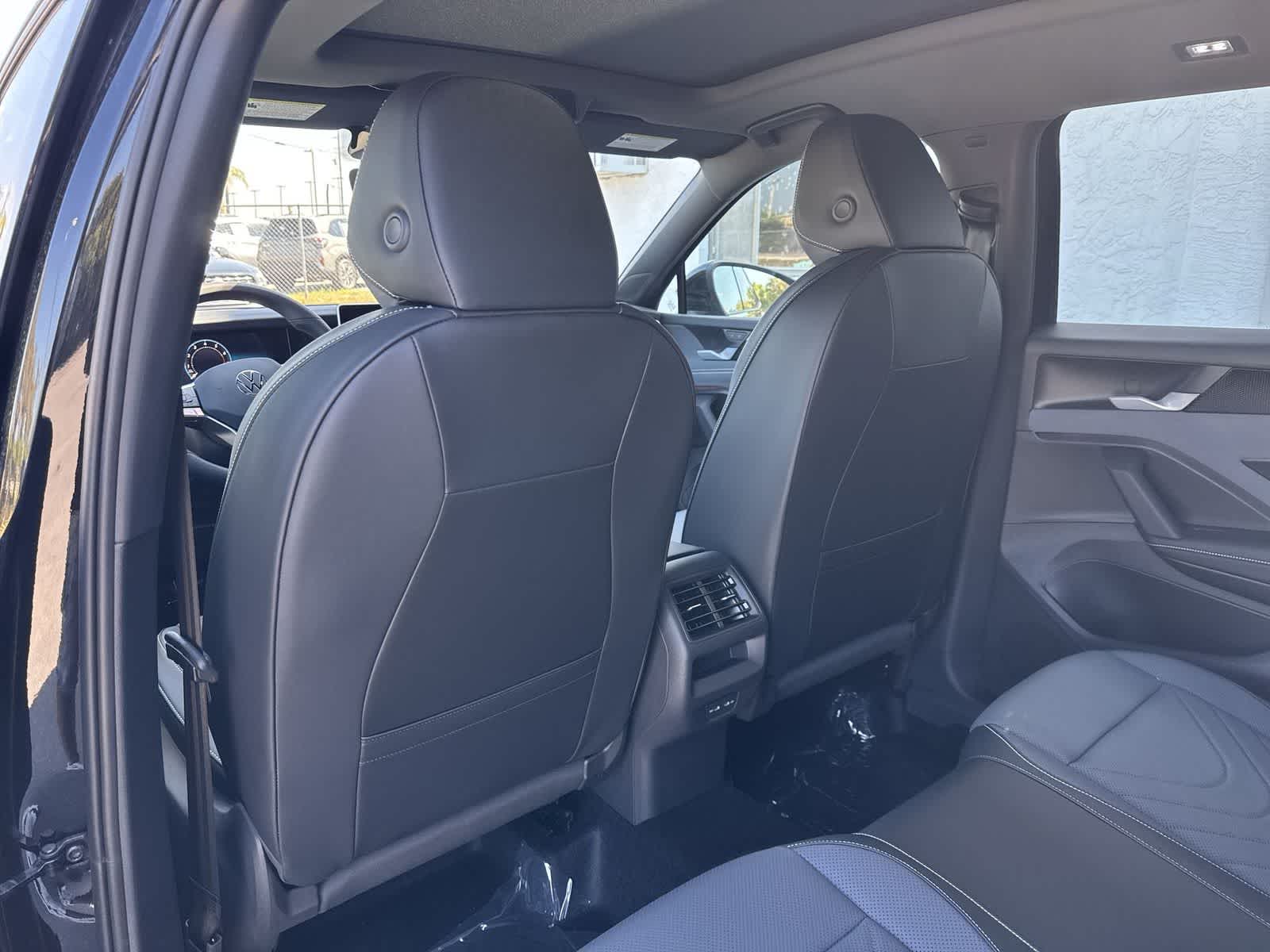 Thumbnail: 2026 Volkswagen Tiguan - 17