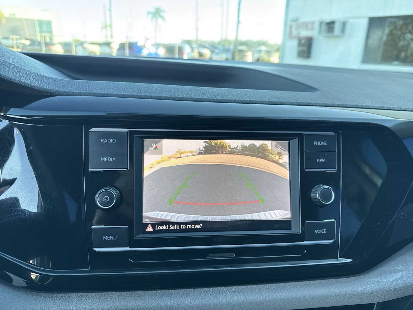 Thumbnail: 2023 Volkswagen Taos - 34