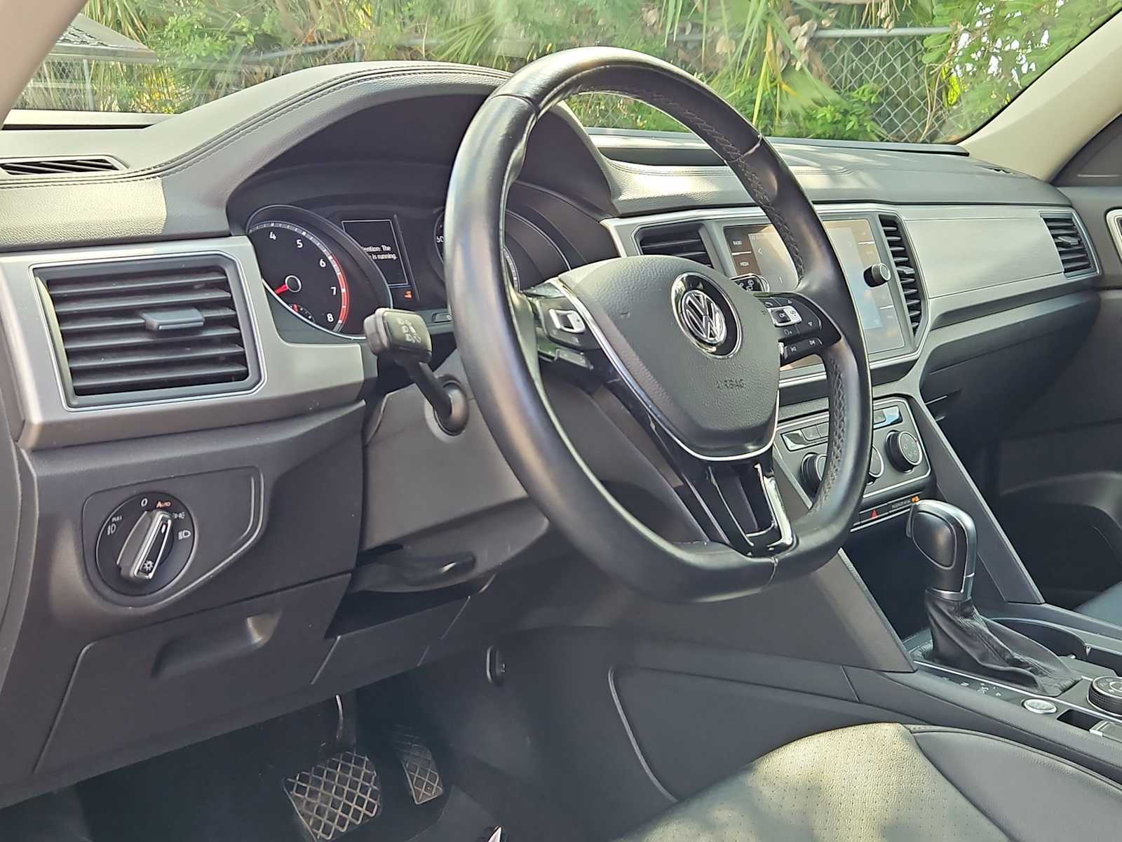 Thumbnail: 2018 Volkswagen Atlas - 10