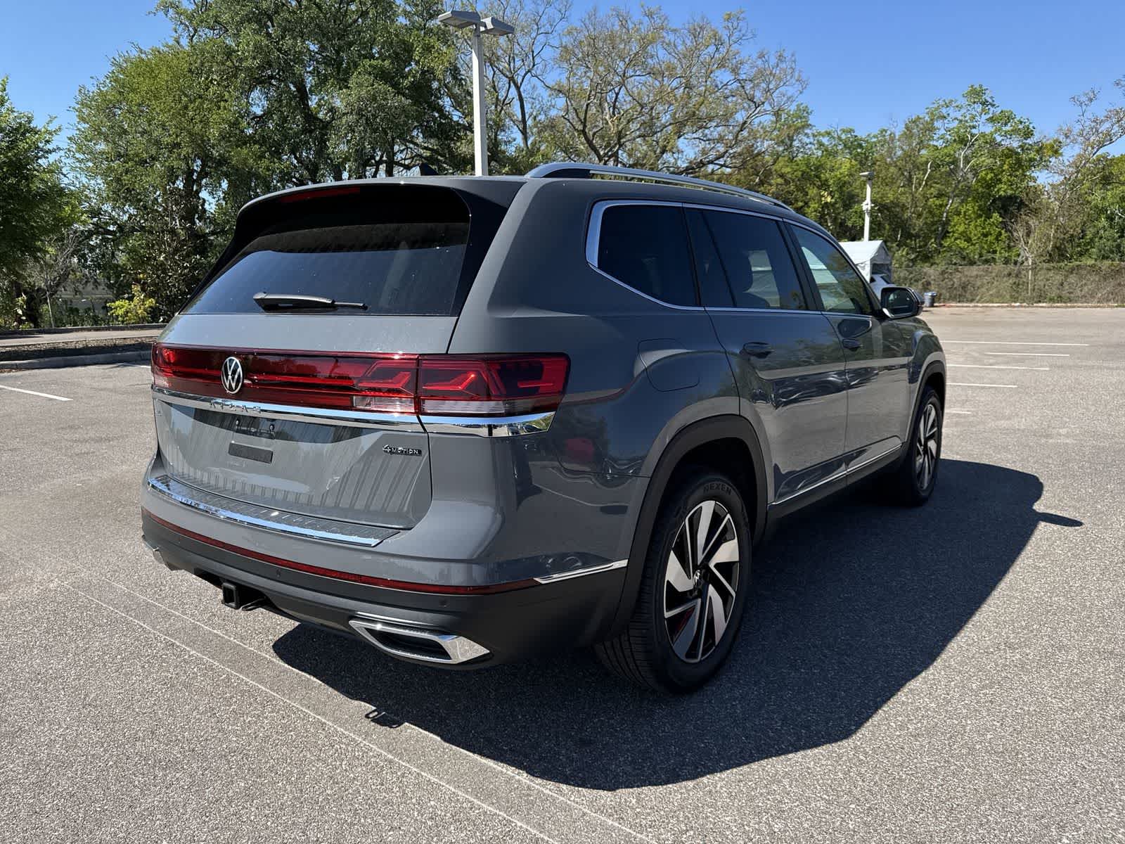 Thumbnail: 2026 Volkswagen Atlas - 6