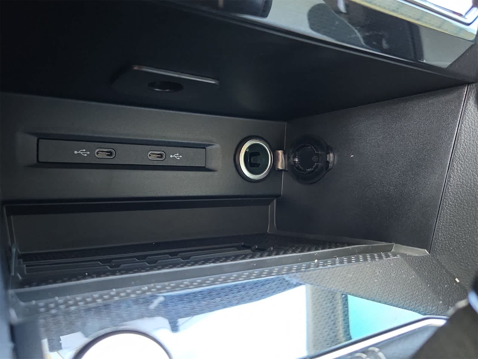 Thumbnail: 2025 Volkswagen Taos - 30