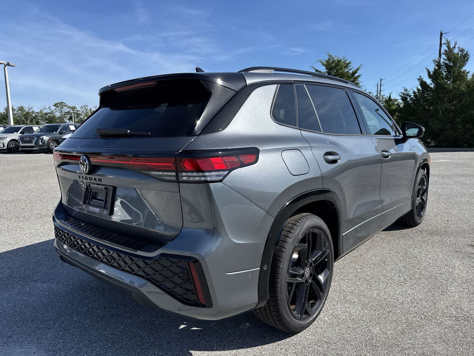 Thumbnail: 2026 Volkswagen Tiguan - 6