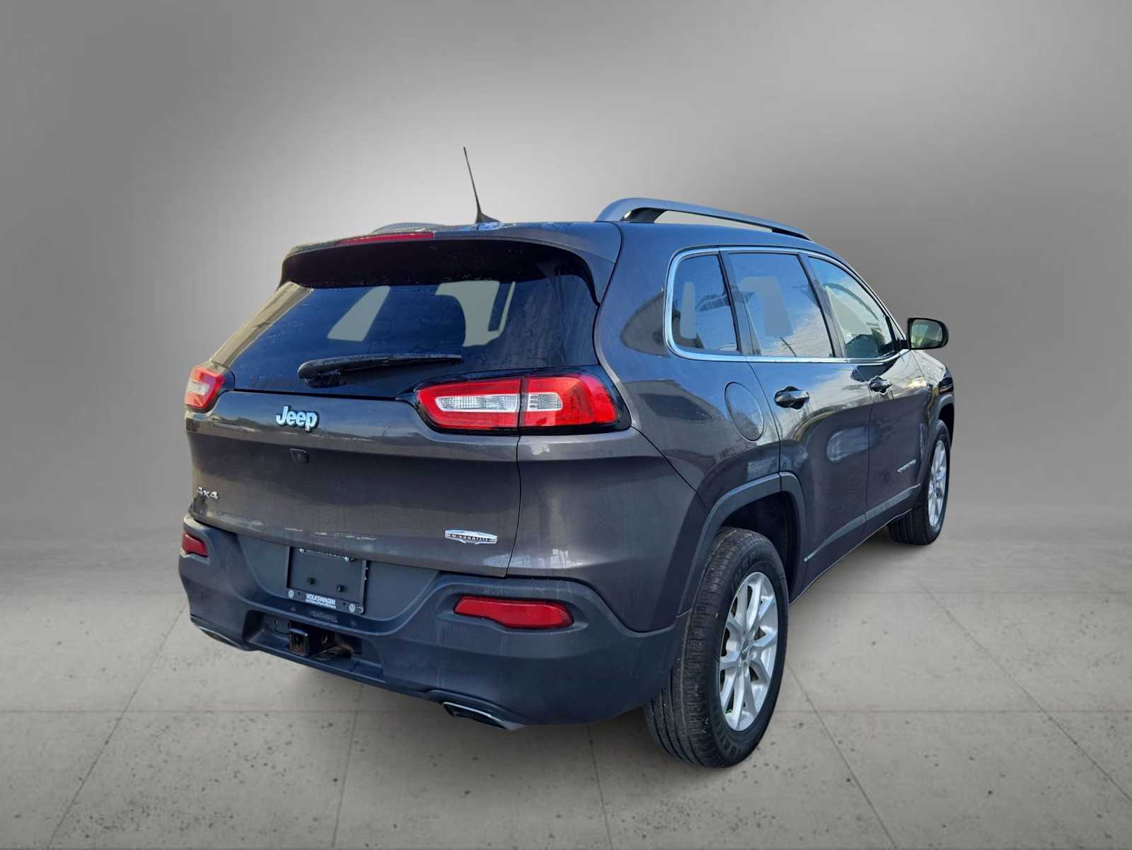 Thumbnail: 2017 Jeep Cherokee - 8