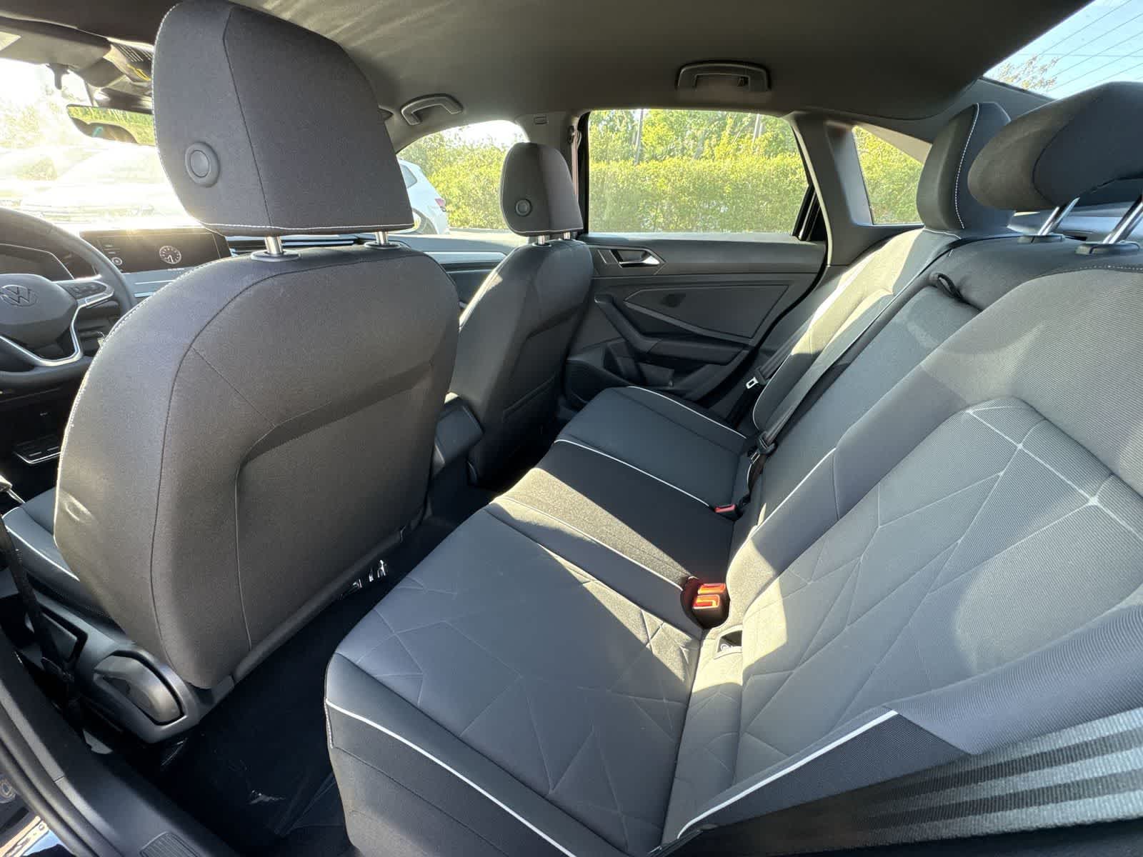 Thumbnail: 2026 Volkswagen Jetta - 17