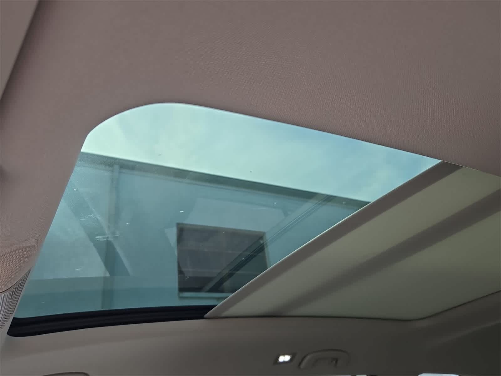 Thumbnail: 2026 Volkswagen Atlas - 20