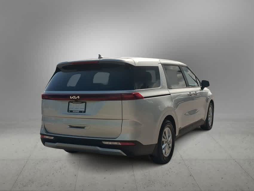Thumbnail: 2023 Kia Carnival - 8