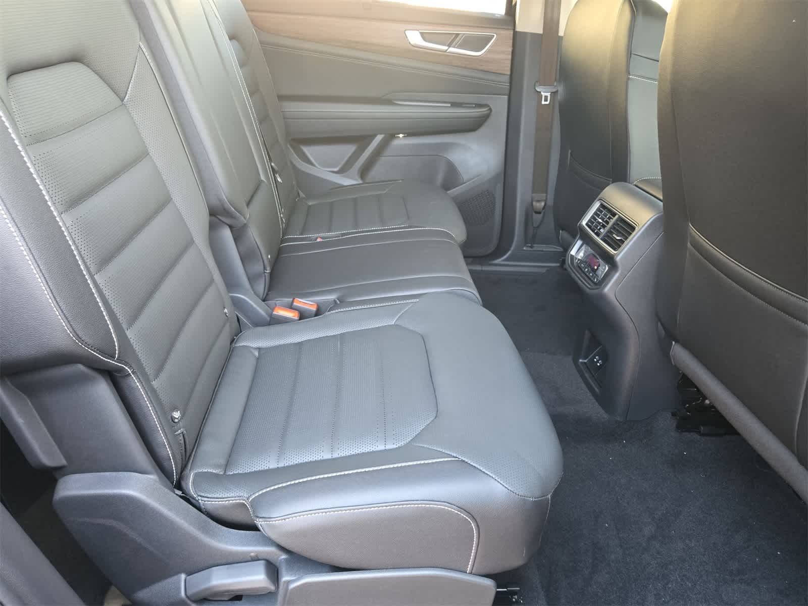 Thumbnail: 2026 Volkswagen Atlas - 21