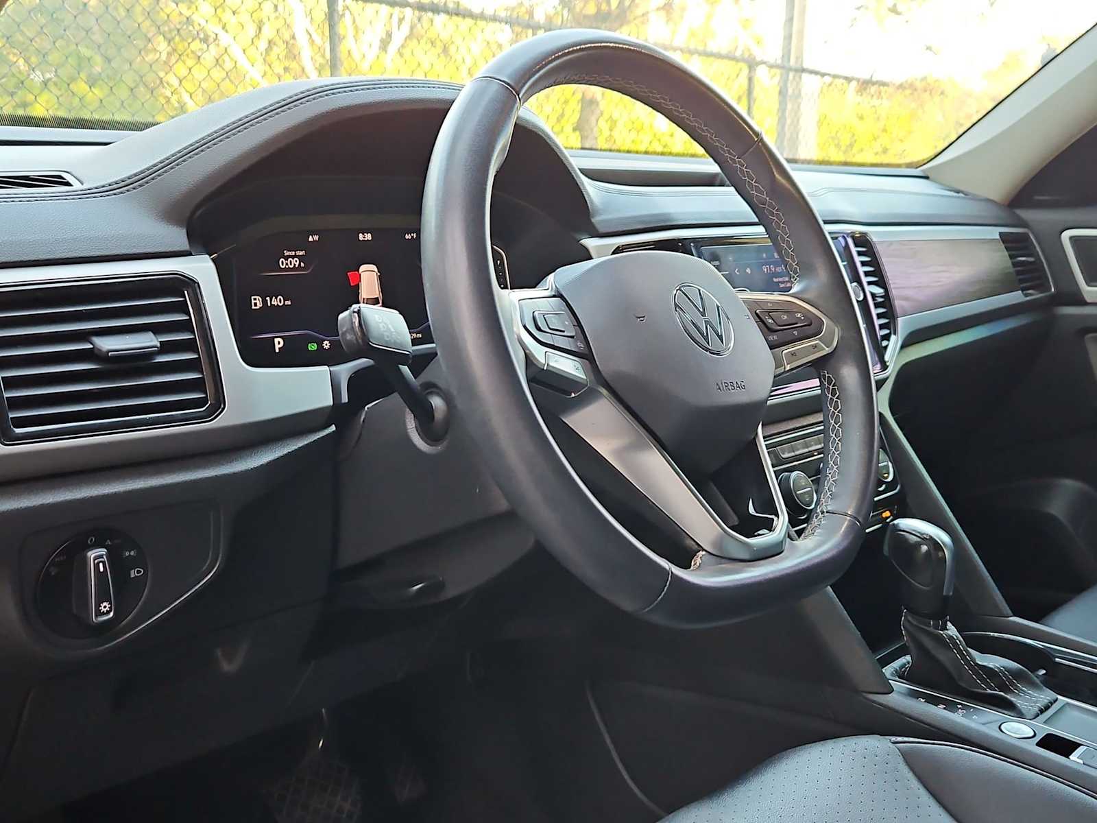 Thumbnail: 2022 Volkswagen Atlas - 10