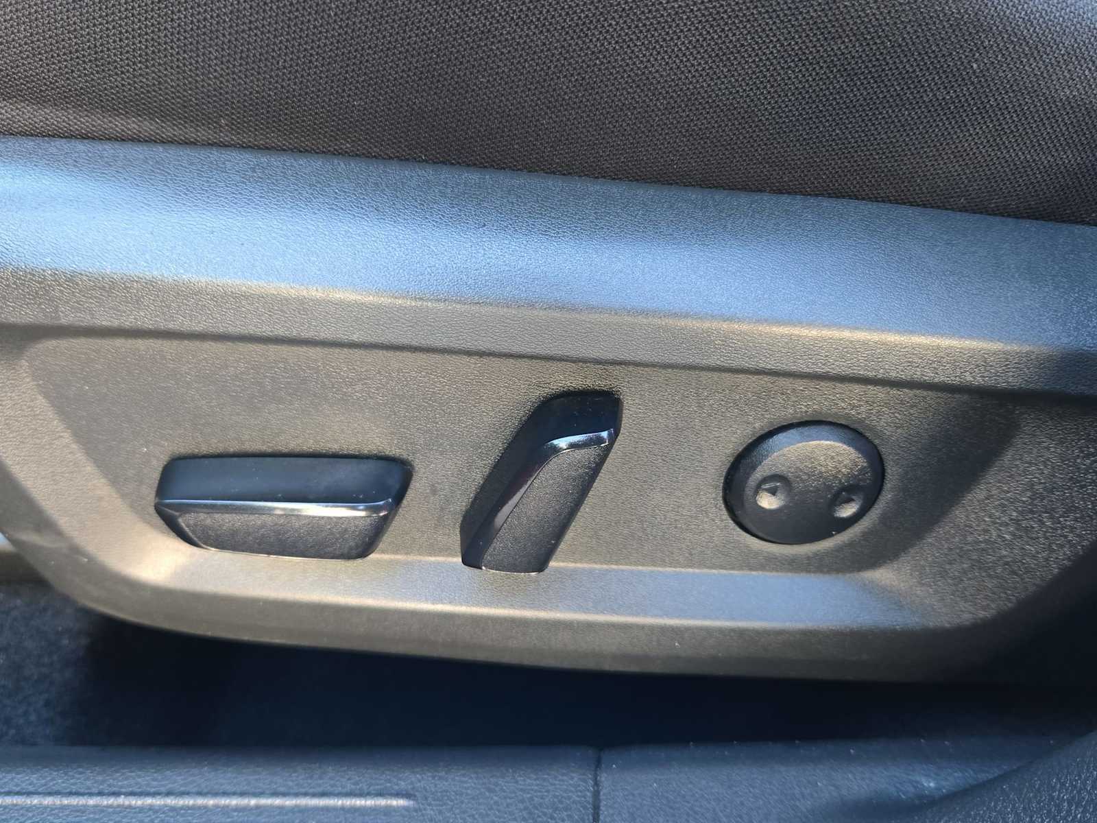 Thumbnail: 2021 Nissan Rogue - 18