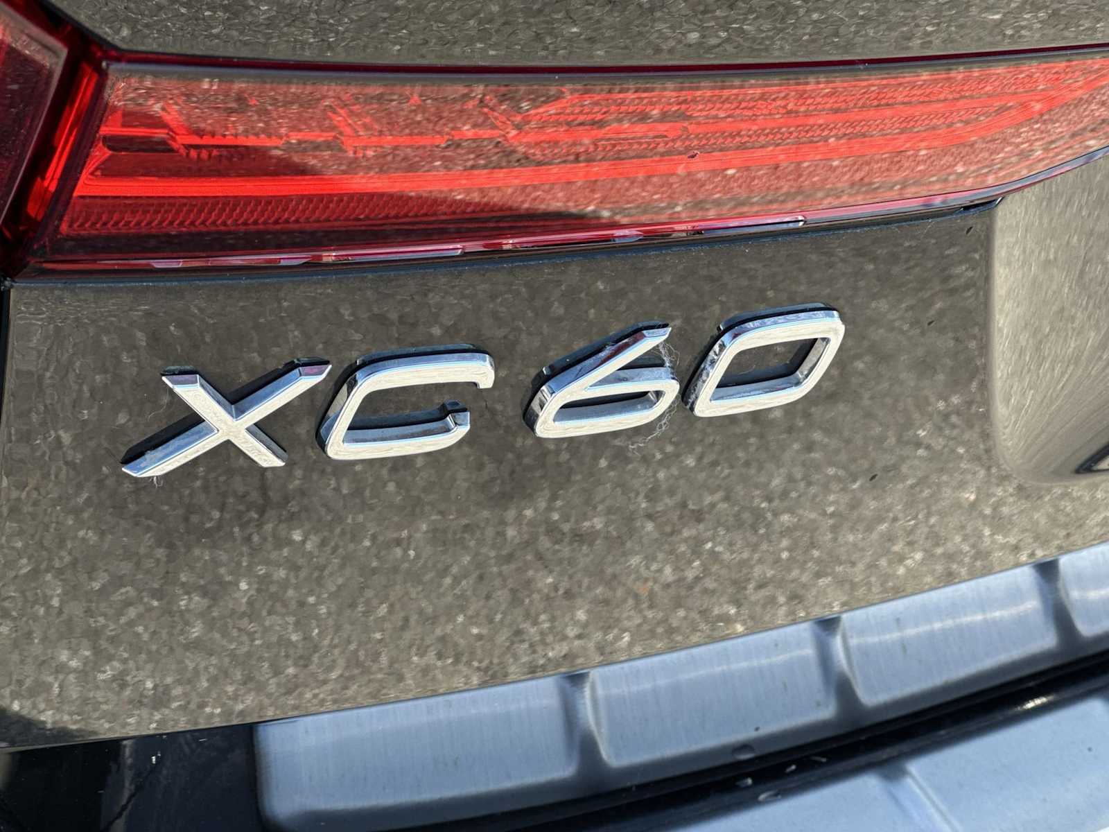 Thumbnail: 2023 Volvo XC60 - 12