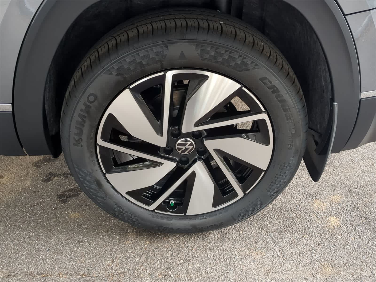 Thumbnail: 2025 Volkswagen Atlas - 14