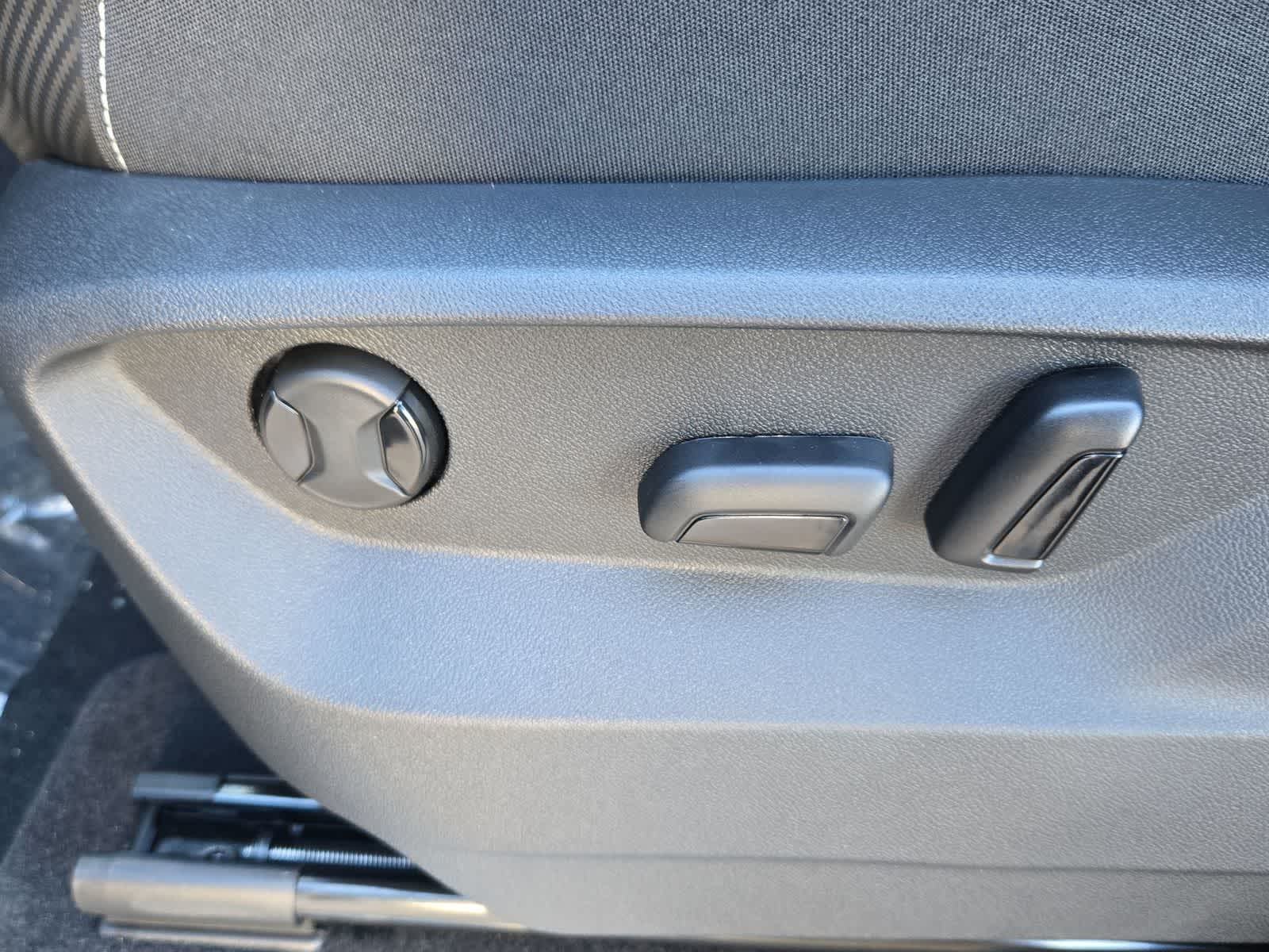 Thumbnail: 2026 Volkswagen Atlas - 18