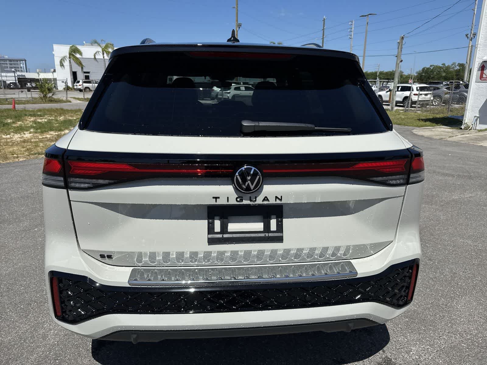 Thumbnail: 2026 Volkswagen Tiguan - 5