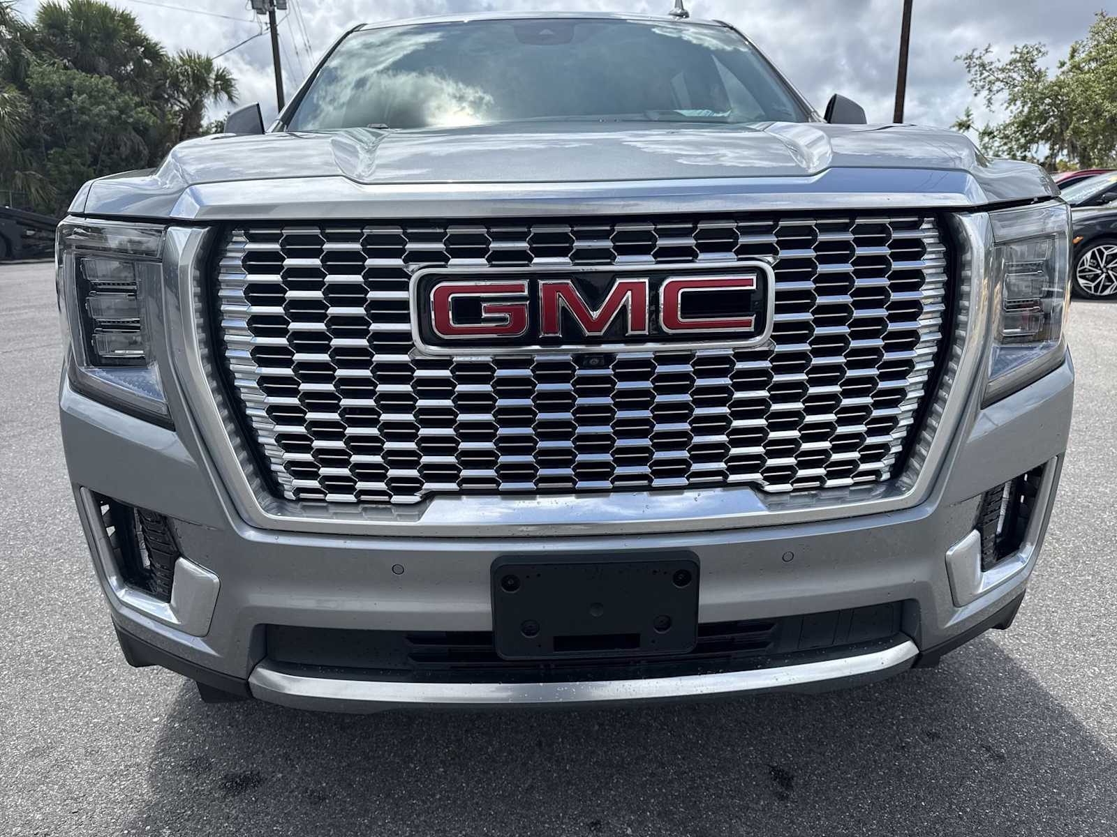 Thumbnail: 2024 GMC Yukon XL - 9