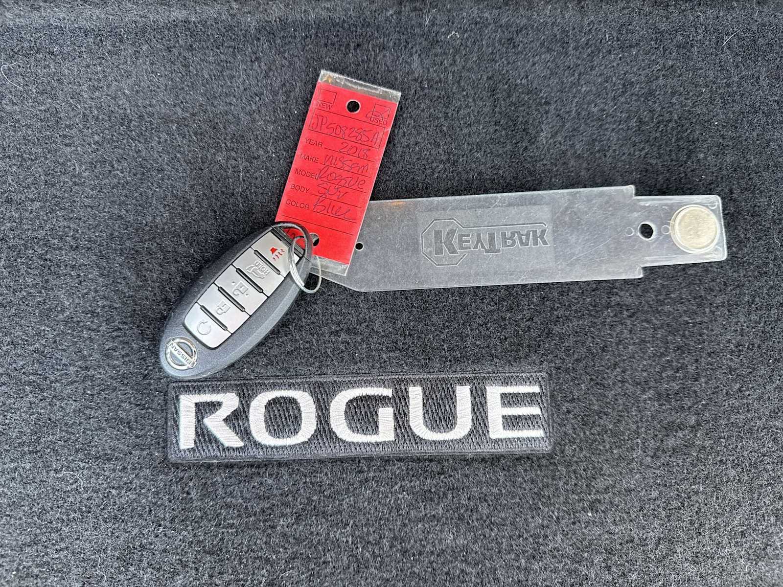 Thumbnail: 2018 Nissan Rogue - 28