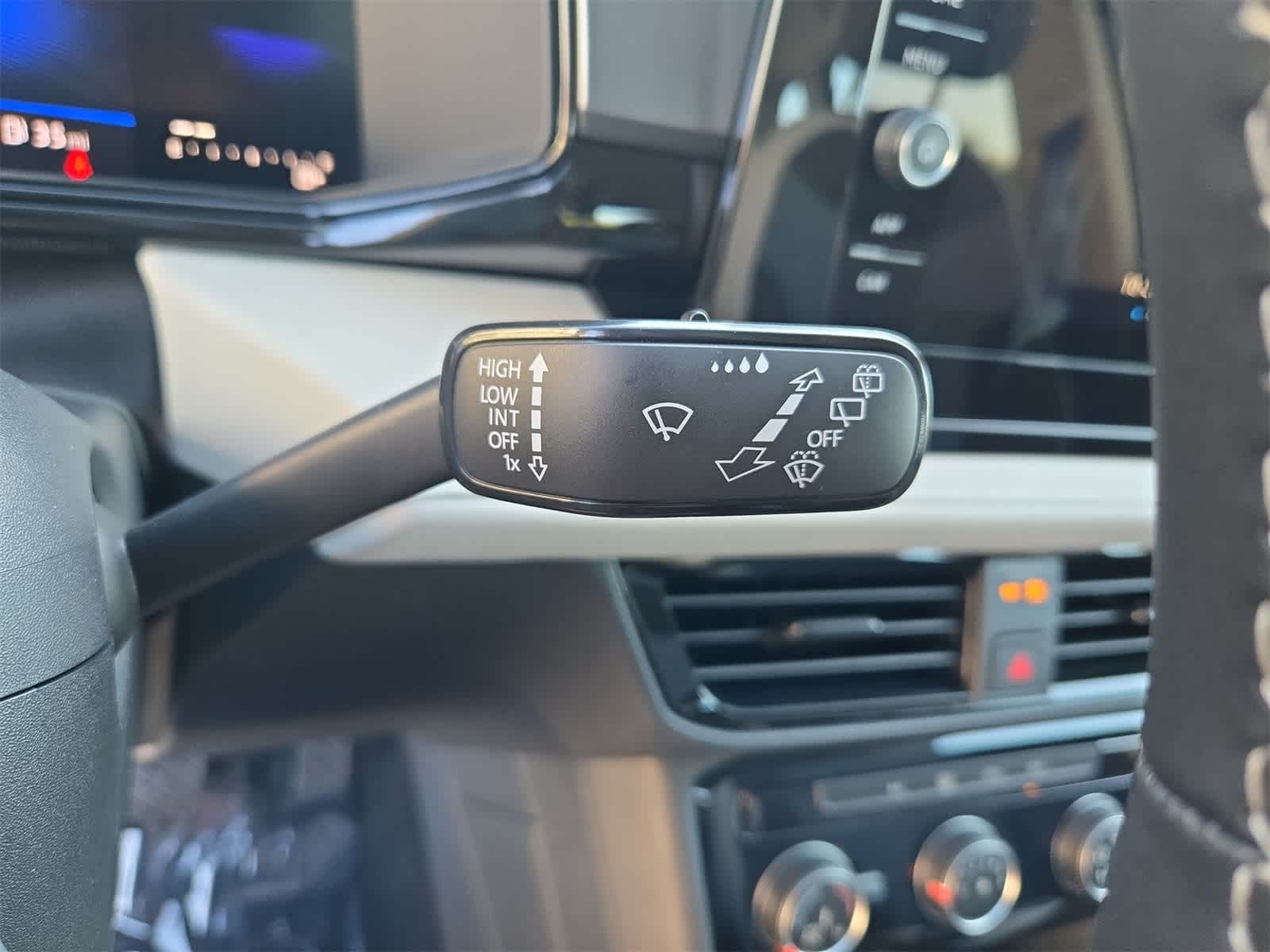 Thumbnail: 2025 Volkswagen Taos - 24