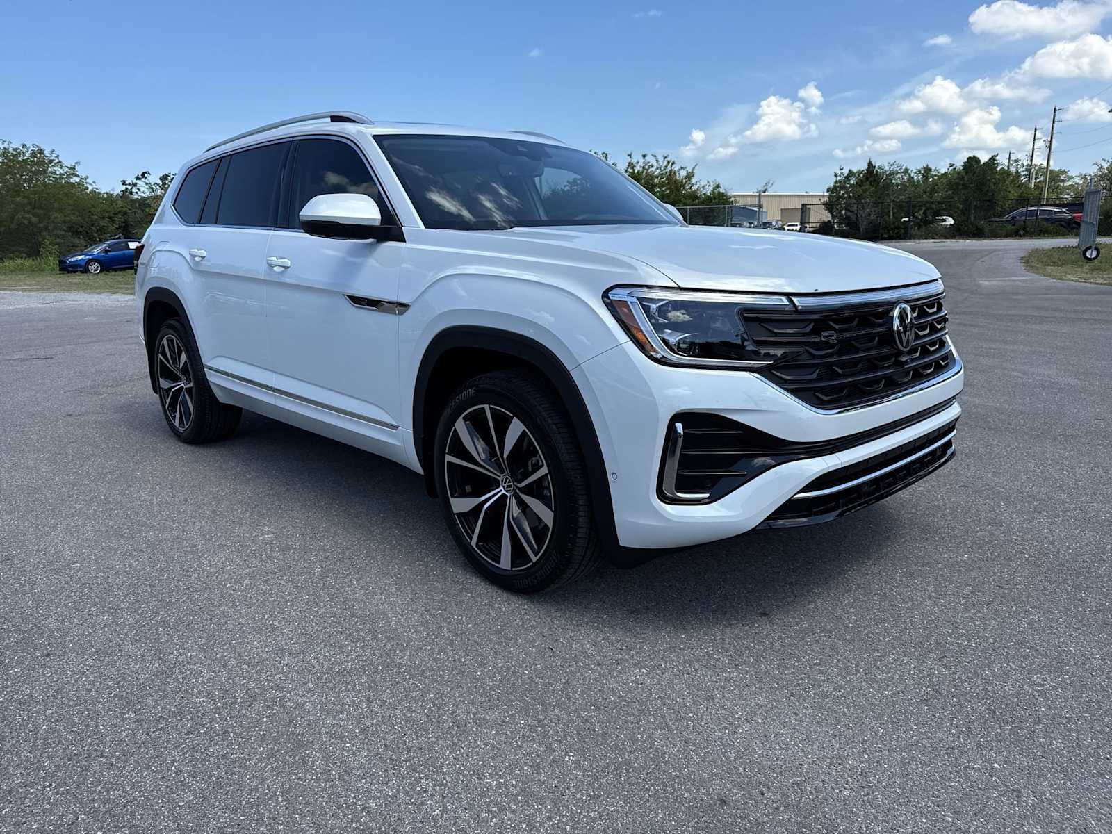 Thumbnail: 2026 Volkswagen Atlas - 16