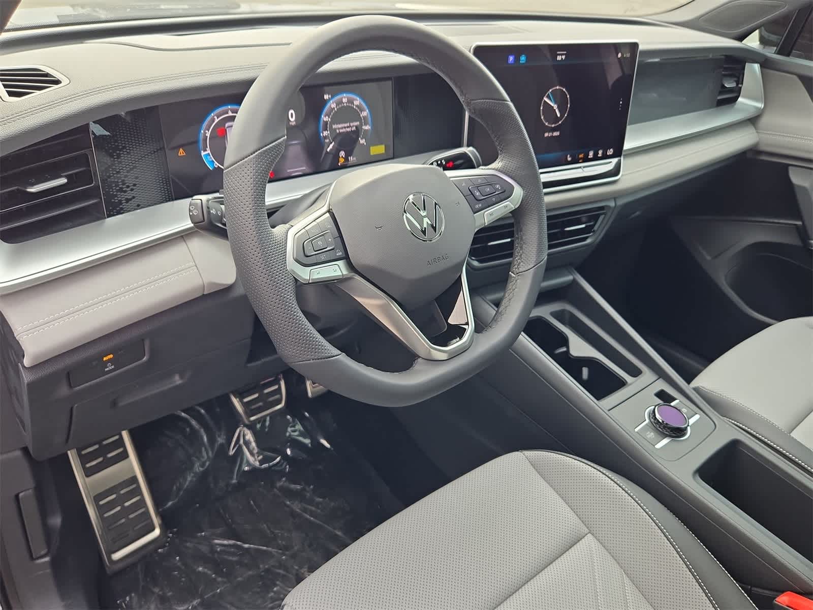 Thumbnail: 2025 Volkswagen Tiguan - 10