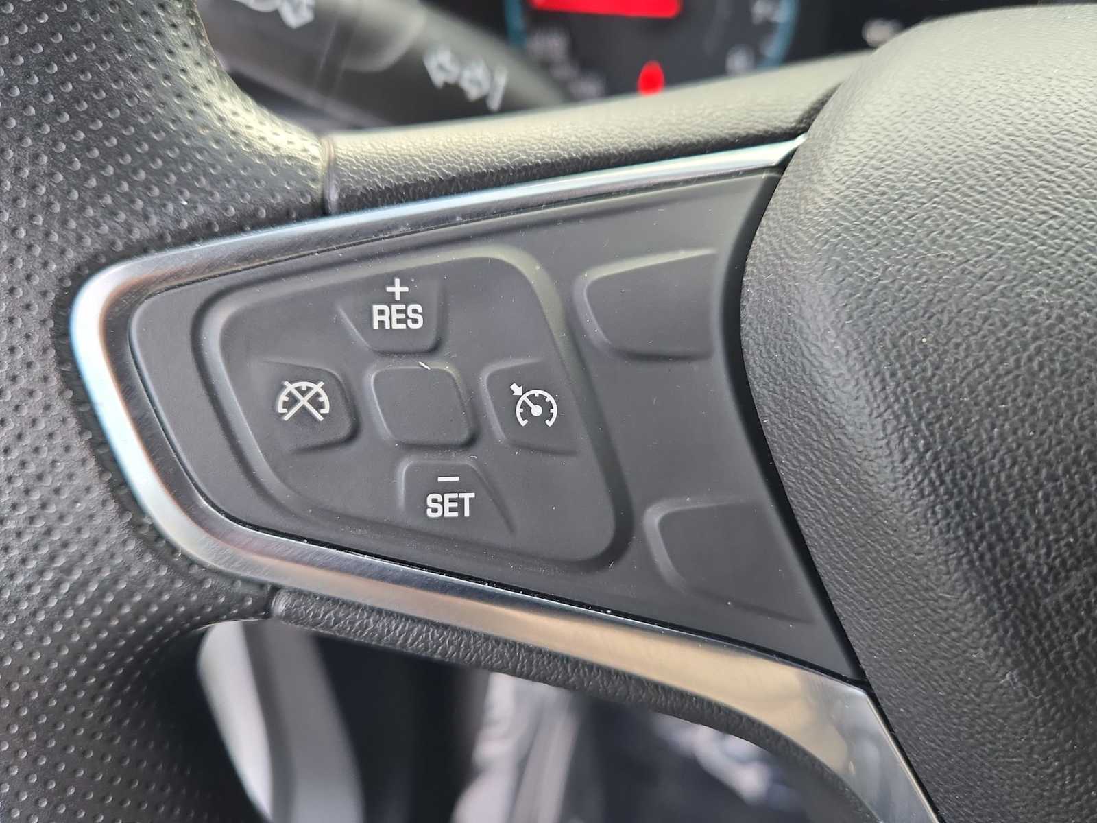 Thumbnail: 2019 Chevrolet Equinox - 30