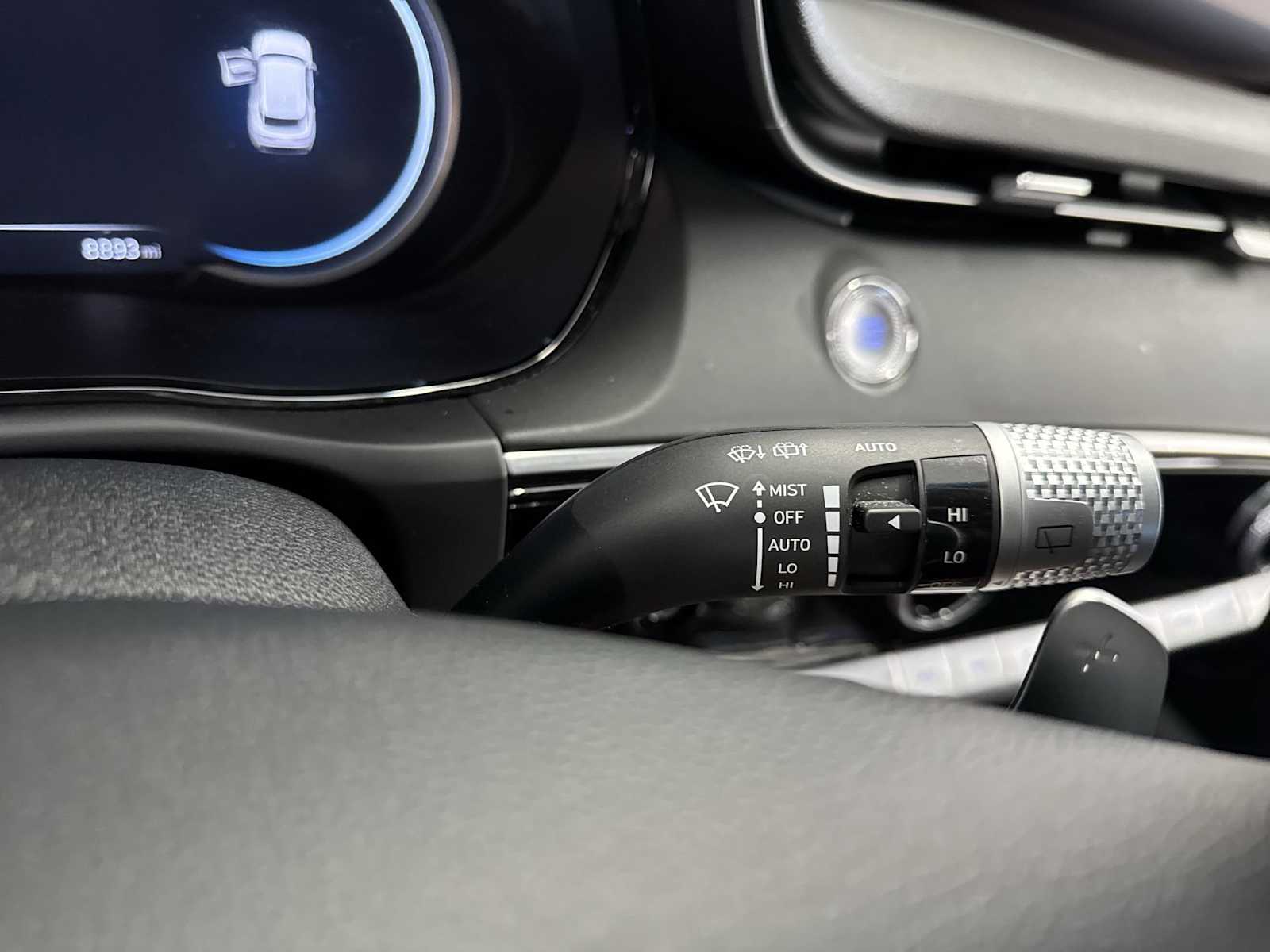 Thumbnail: 2025 Genesis GV70 - 24