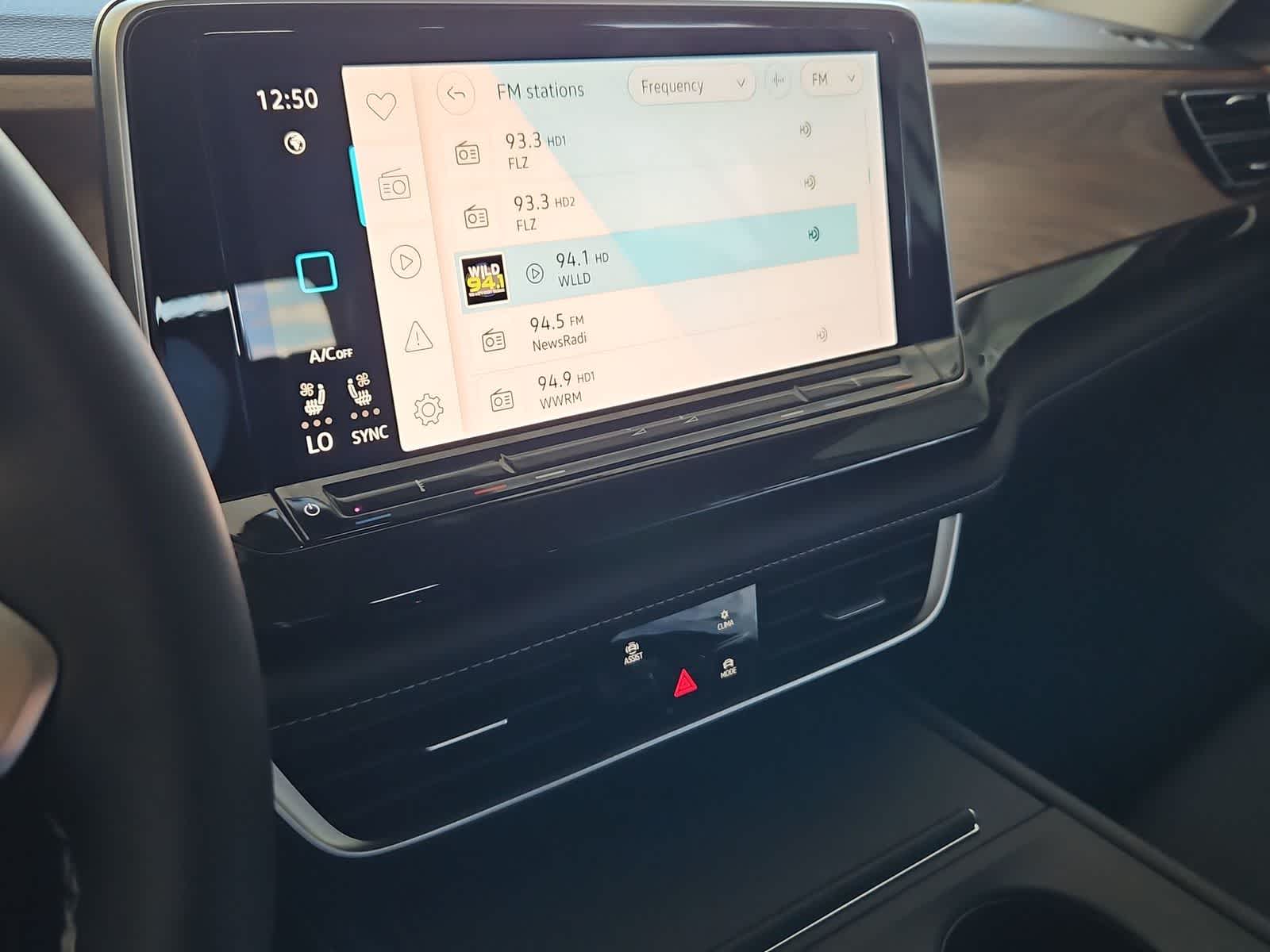 Thumbnail: 2026 Volkswagen Atlas - 28