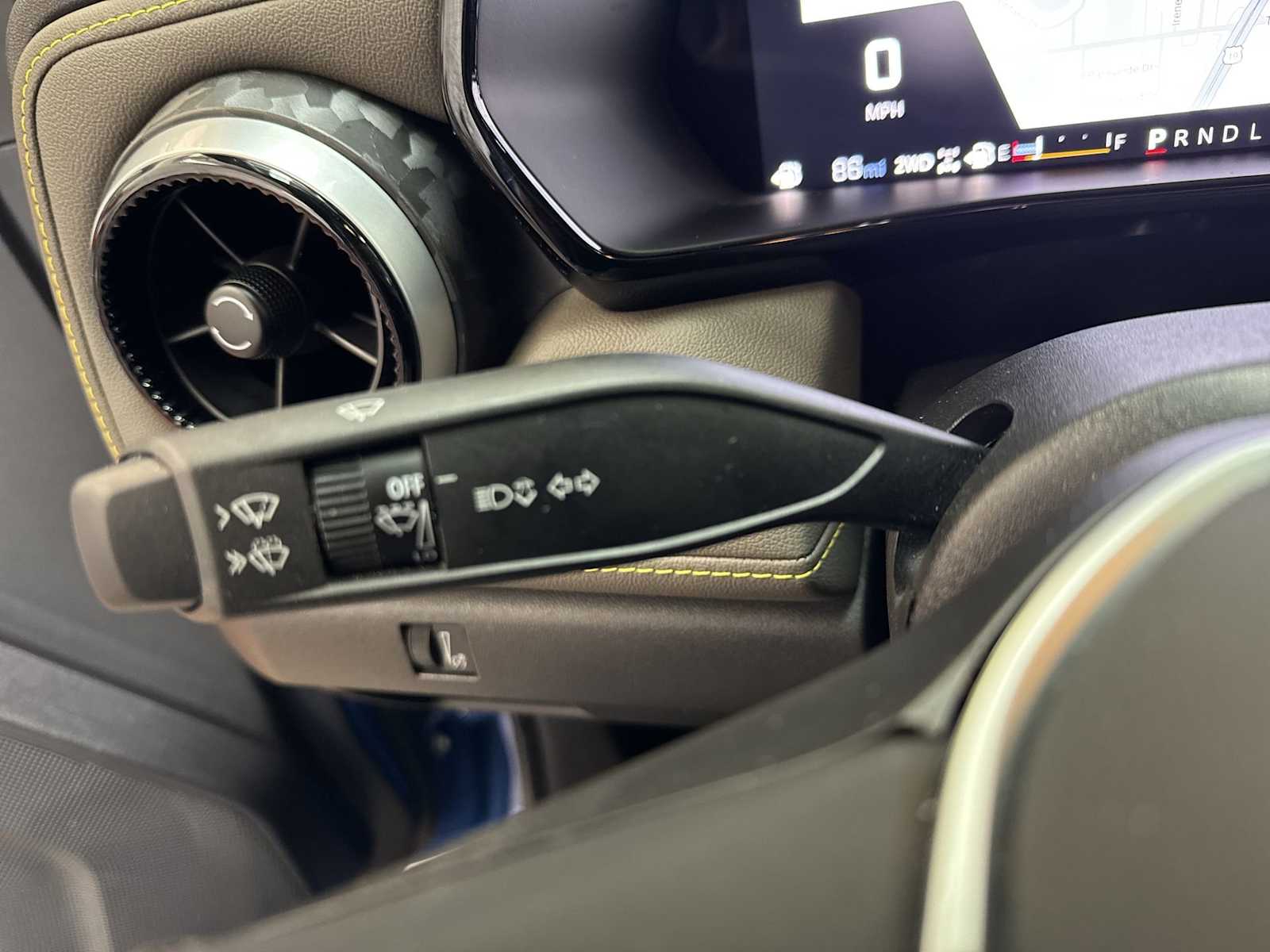 Thumbnail: 2025 Chevrolet Colorado - 25