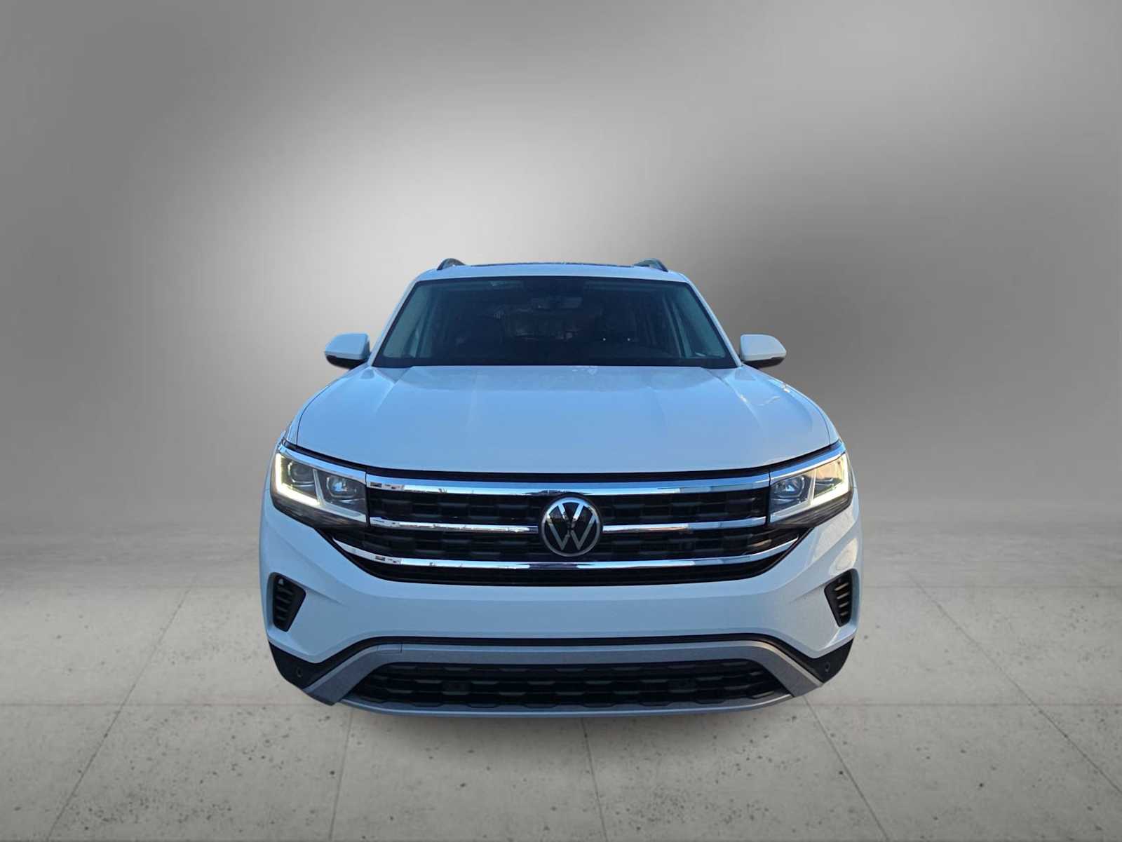 Thumbnail: 2022 Volkswagen Atlas - 3
