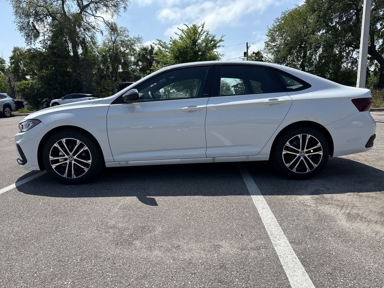 Thumbnail: 2026 Volkswagen Jetta - 3