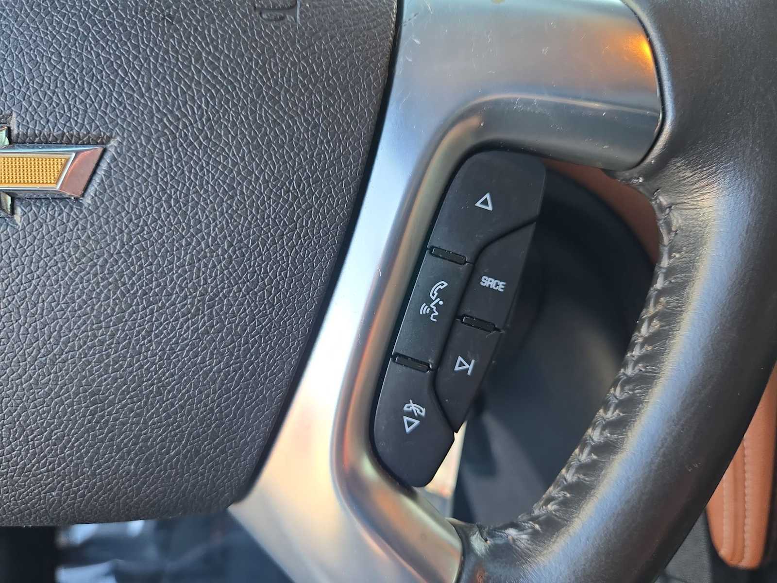 Thumbnail: 2015 Chevrolet Traverse - 26