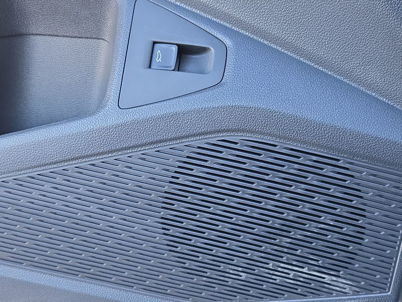 Thumbnail: 2026 Volkswagen Jetta - 28