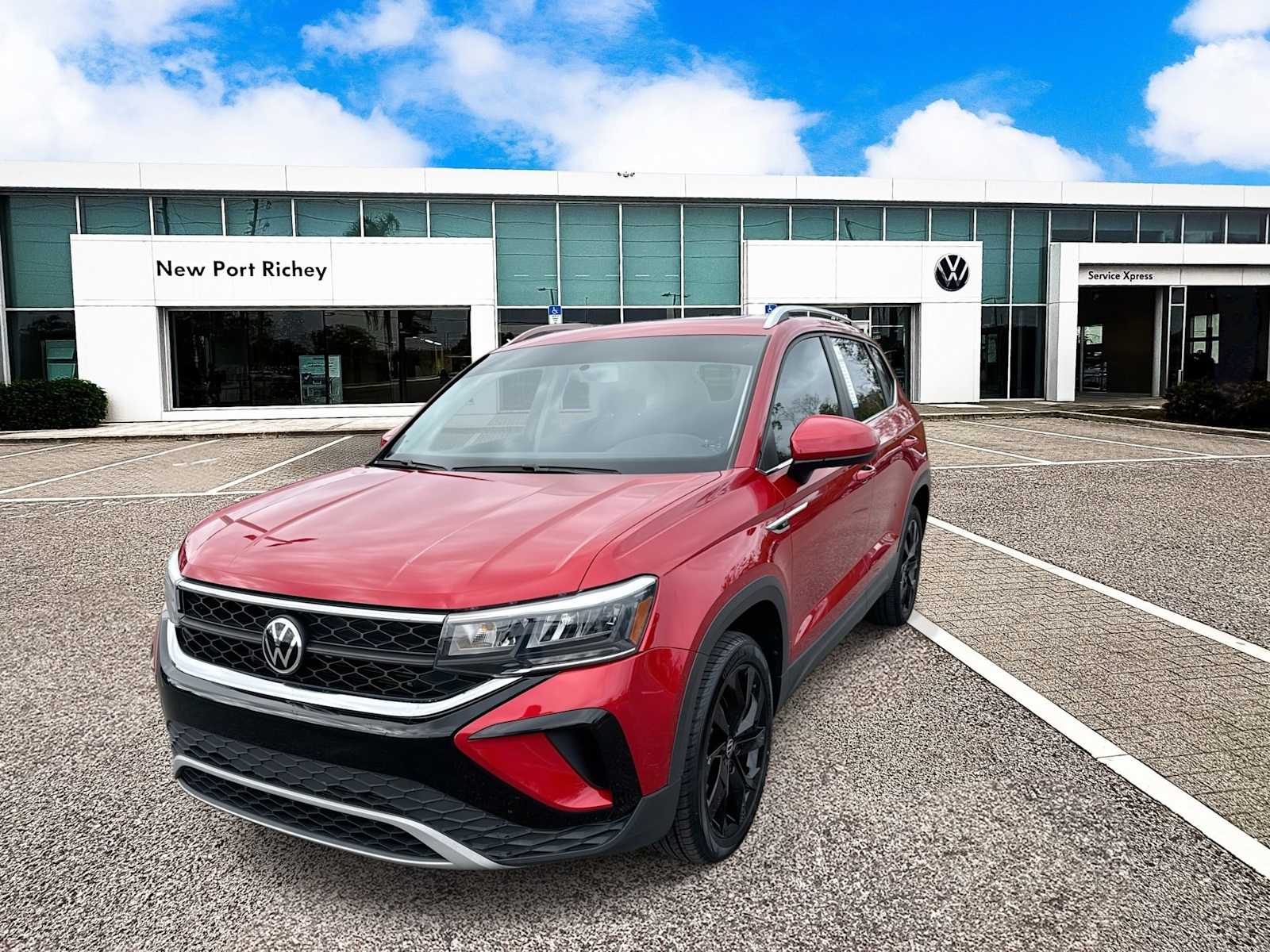 Thumbnail: 2022 Volkswagen Taos - 4