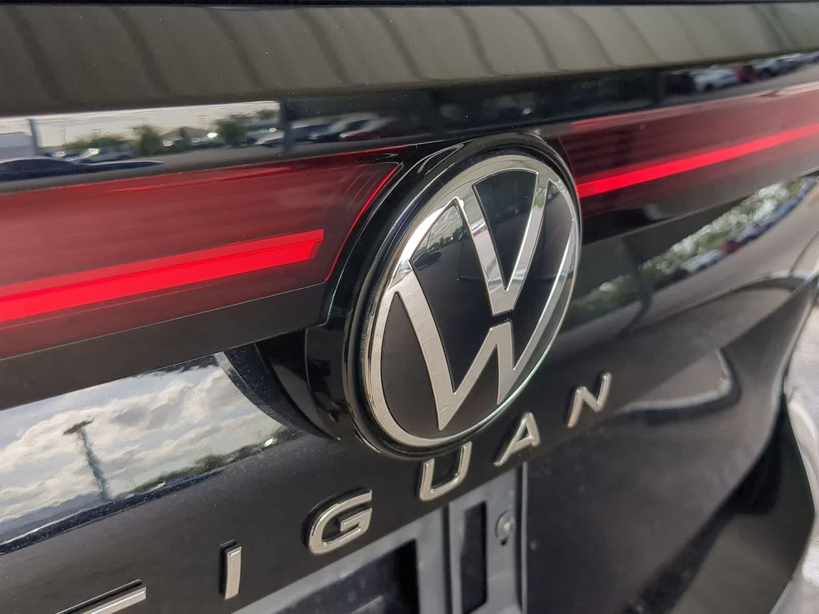 Thumbnail: 2025 Volkswagen Tiguan - 12