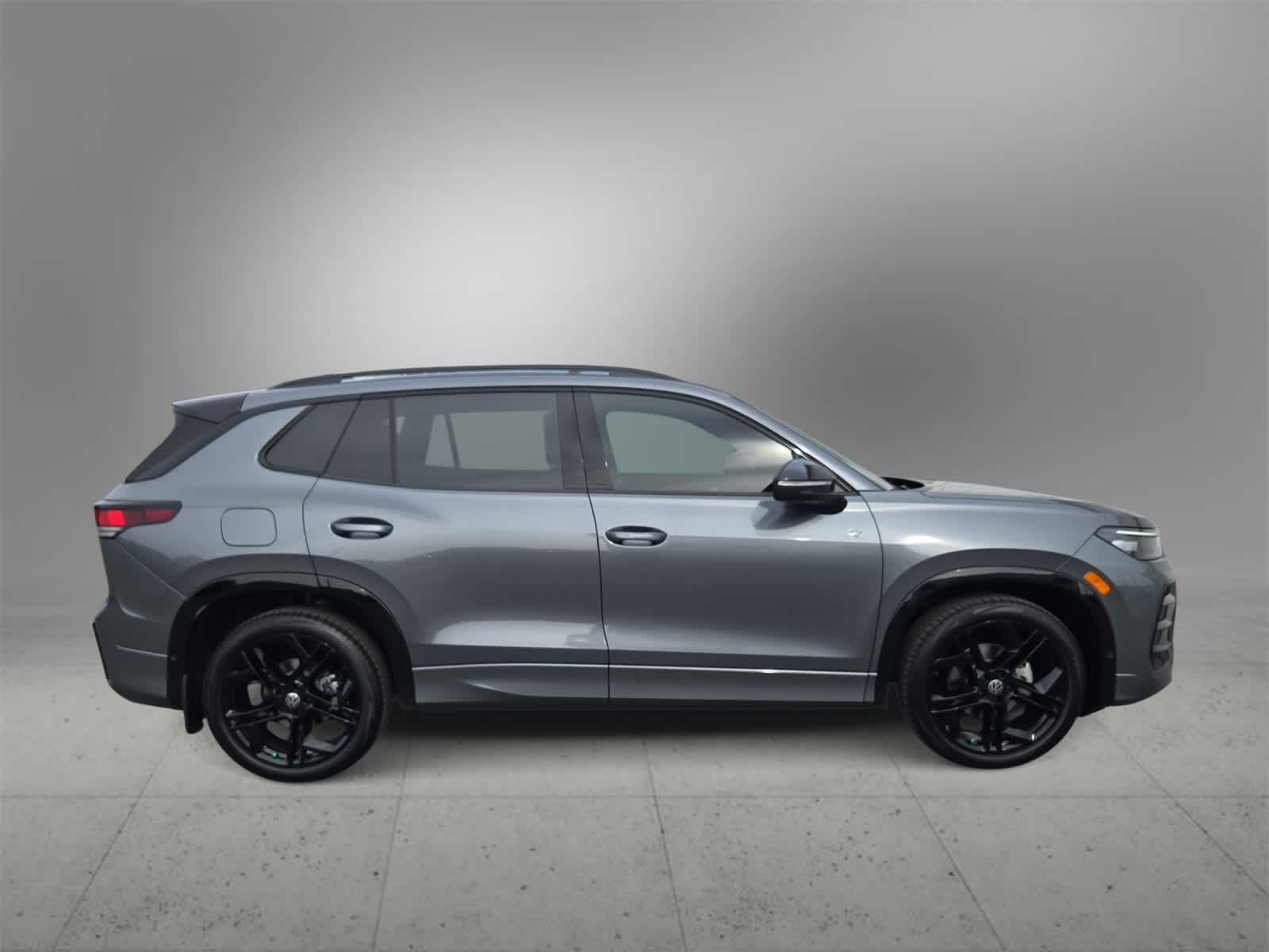 Thumbnail: 2025 Volkswagen Tiguan - 9