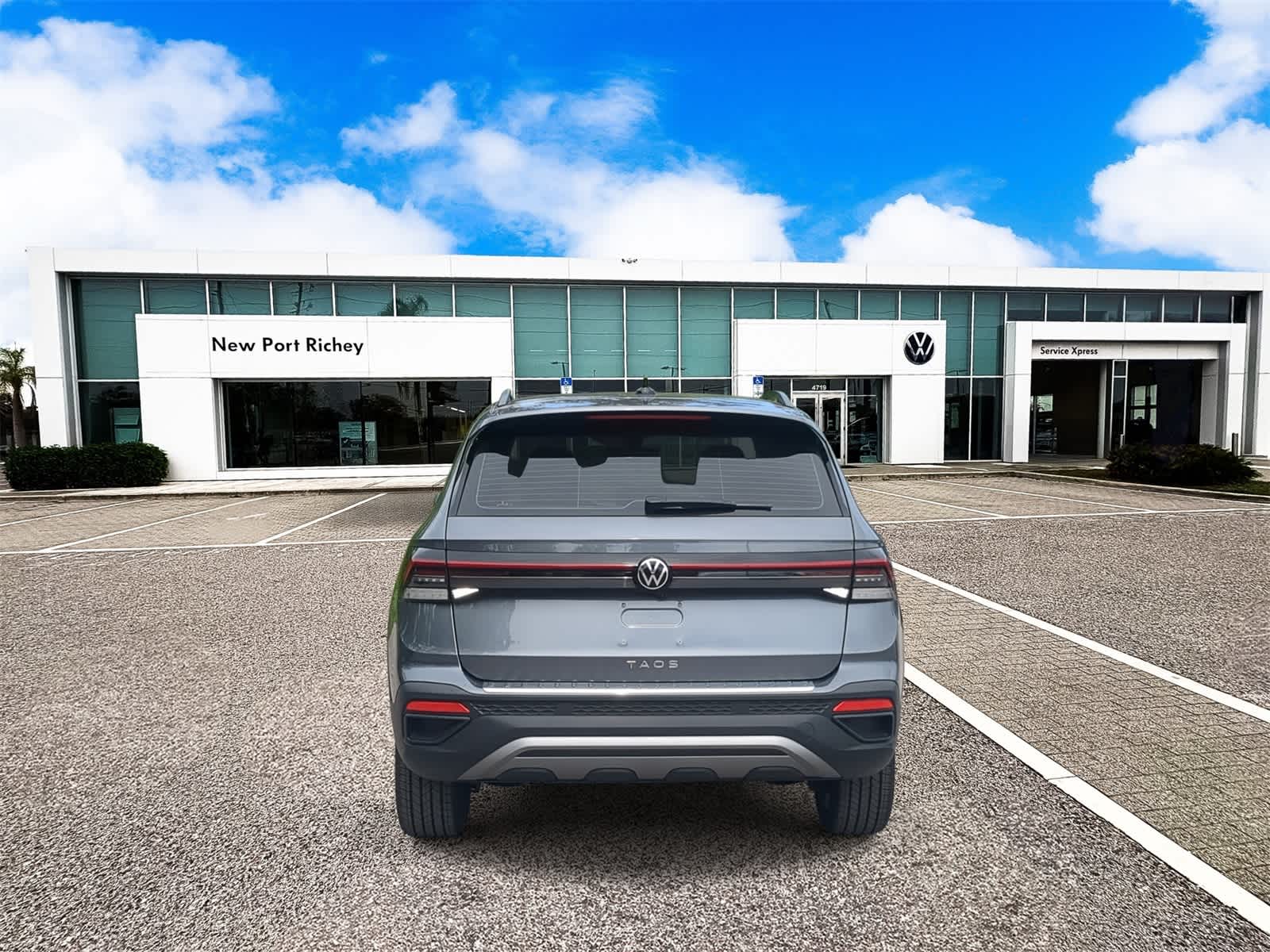 Thumbnail: 2025 Volkswagen Taos - 7