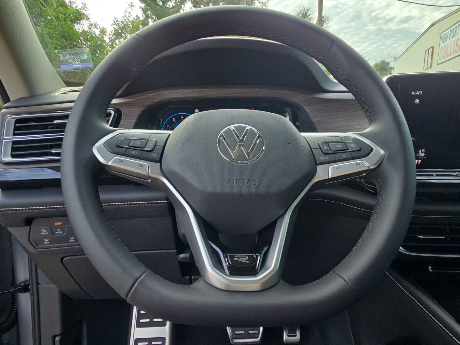 Thumbnail: 2026 Volkswagen Atlas - 30